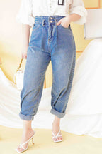 Tobi Straight Cut Jeans in Blue
