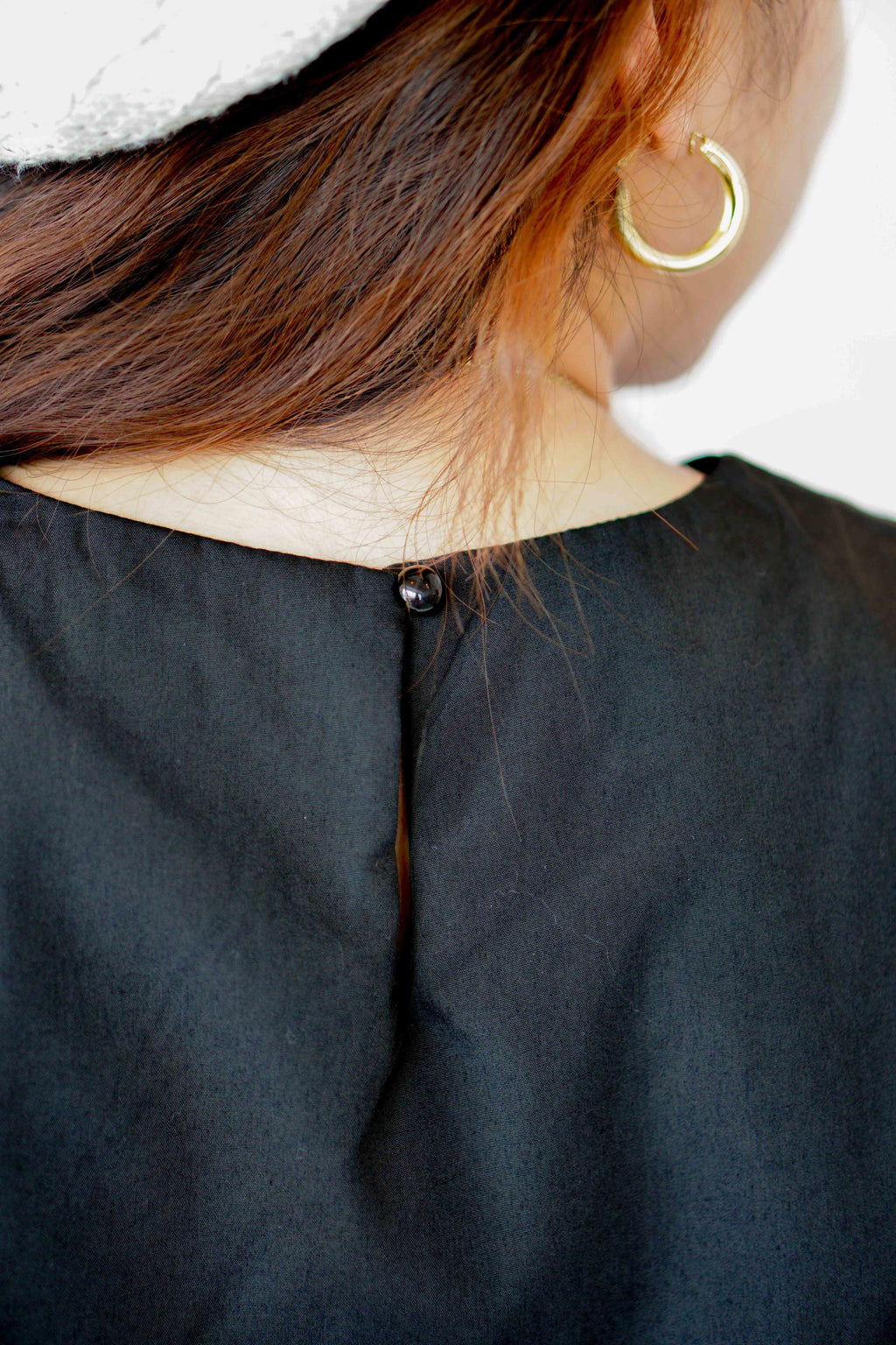 Macchiato Puffy Sleeve Crop Top in Black