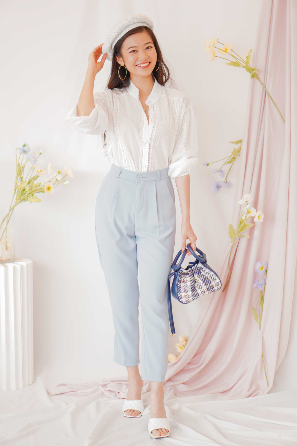 Mel Cropped Pants in Blue