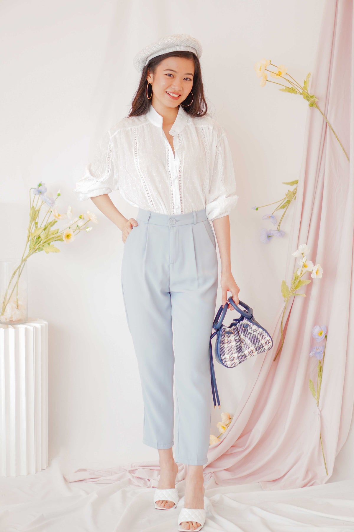 Mel Cropped Pants in Blue