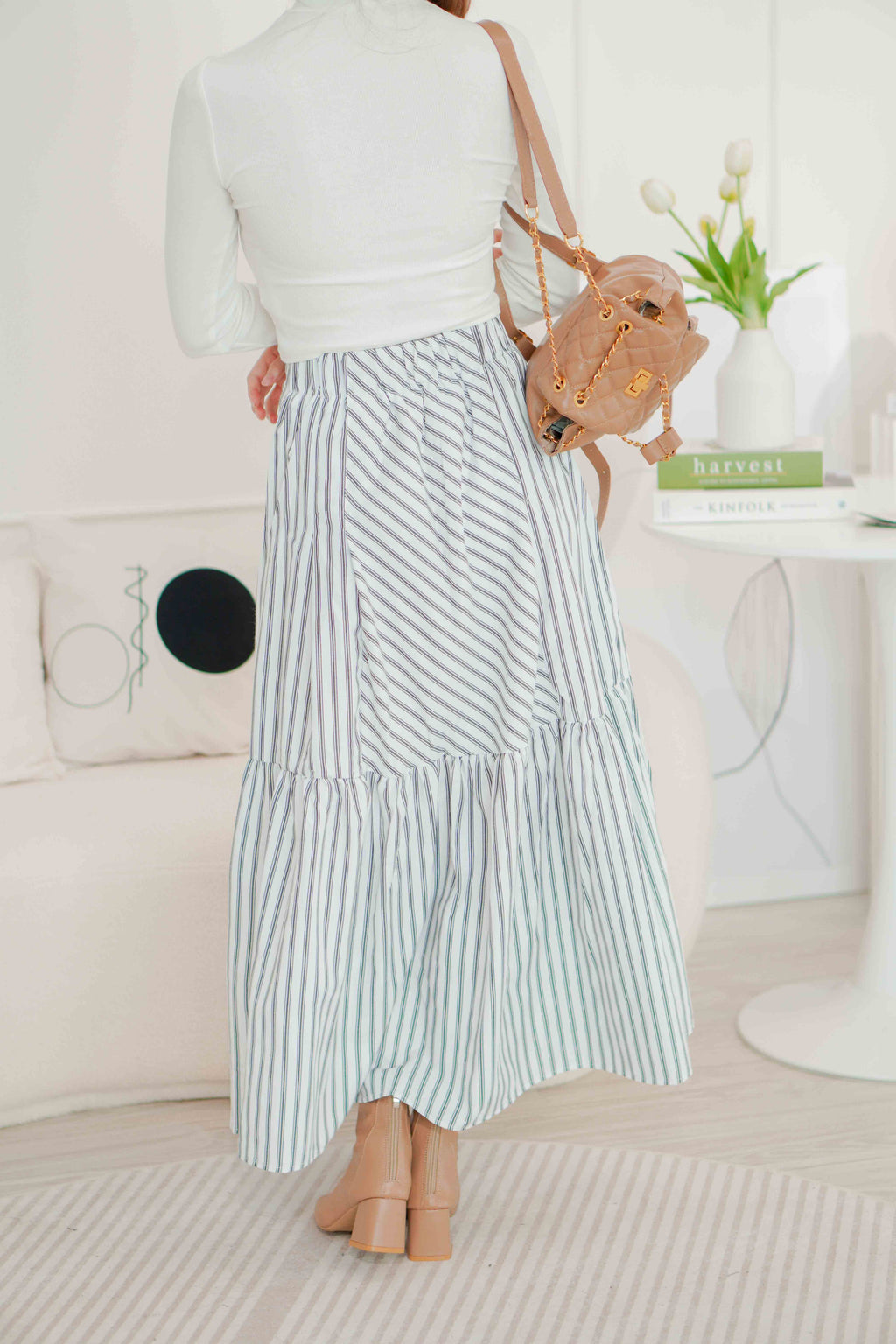 Naya Flowy Stripes Maxi Skirt in White