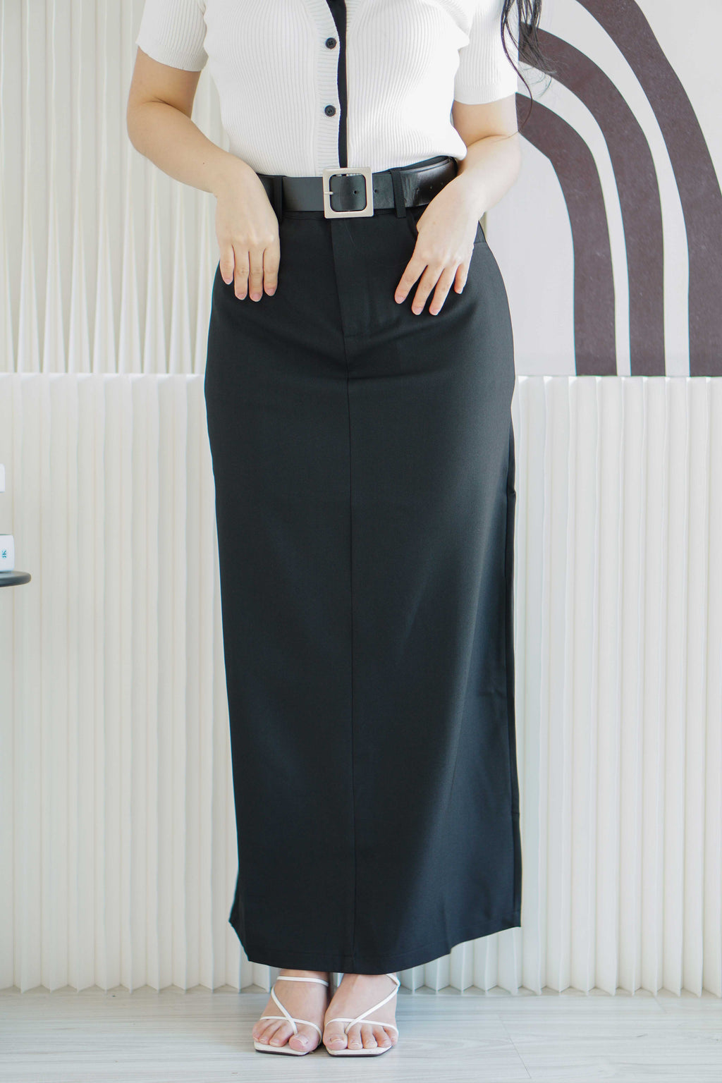 Dee Maxi Skirt in Black