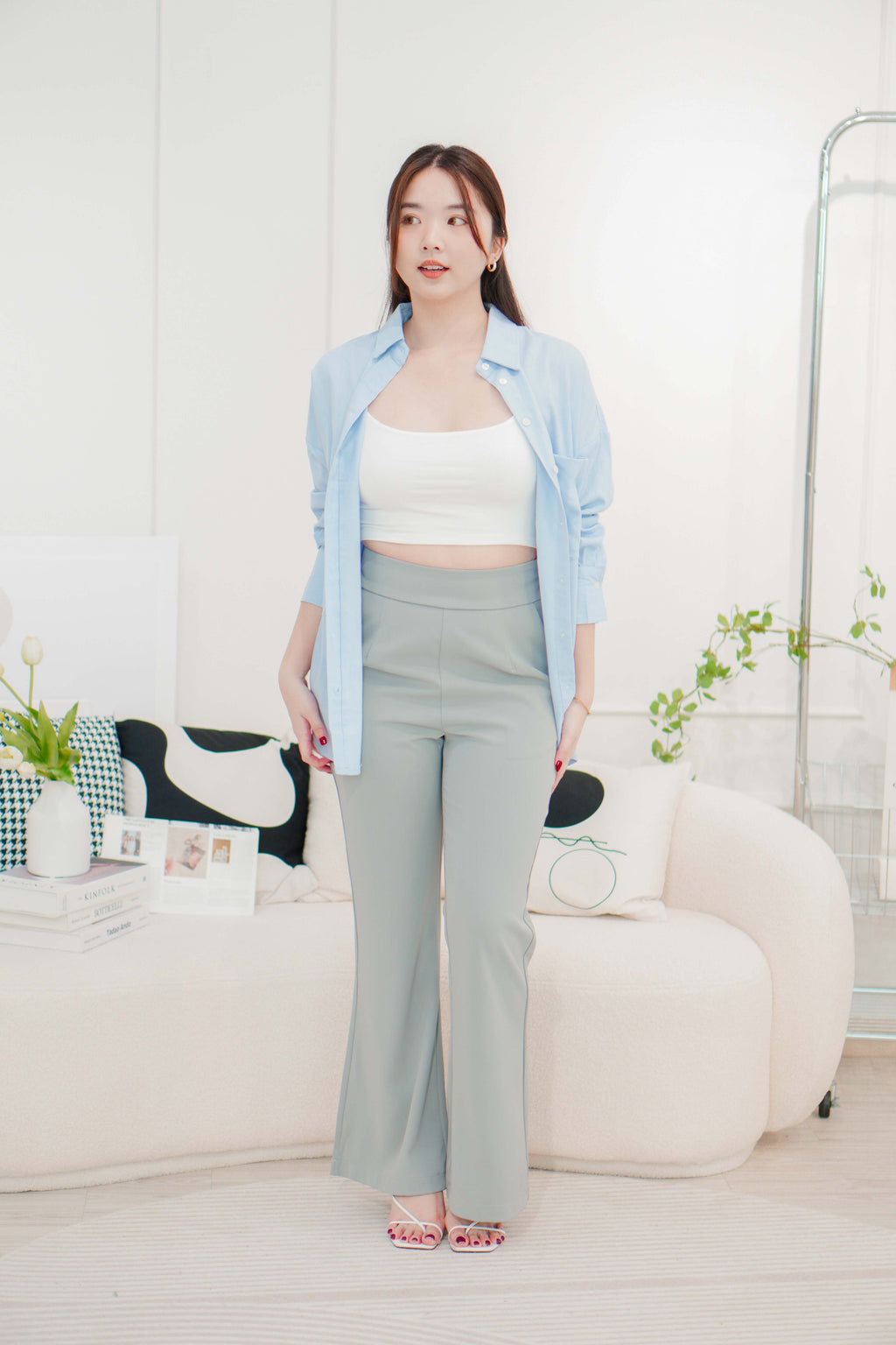Island Resort Collar Button Down Linen Top in Blue