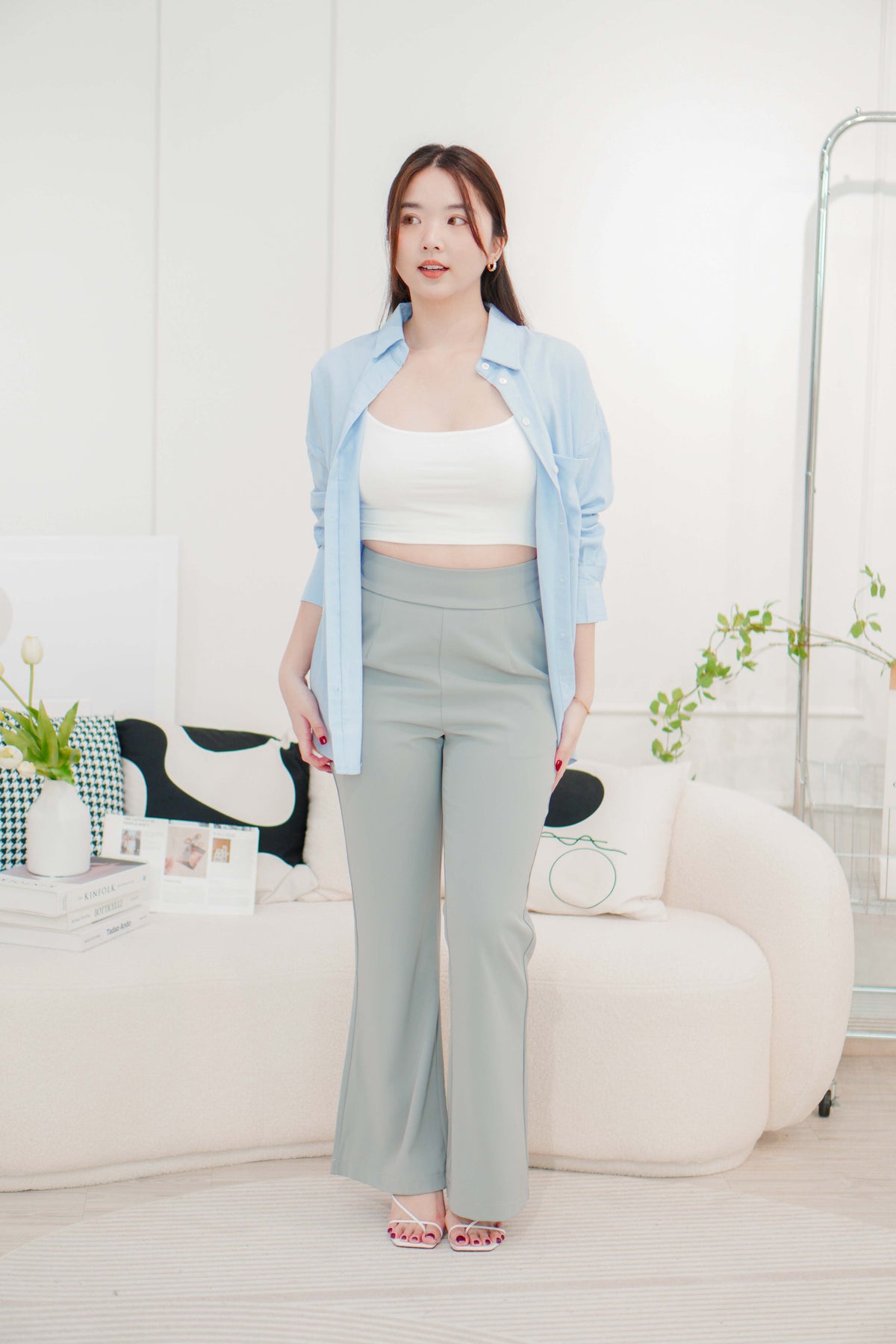 Island Resort Collar Button Down Linen Top in Blue