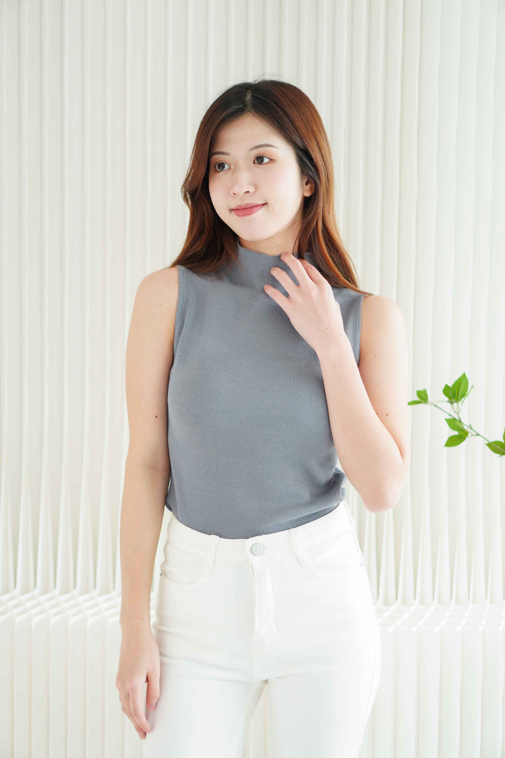 Reum High Neck Top in Grey