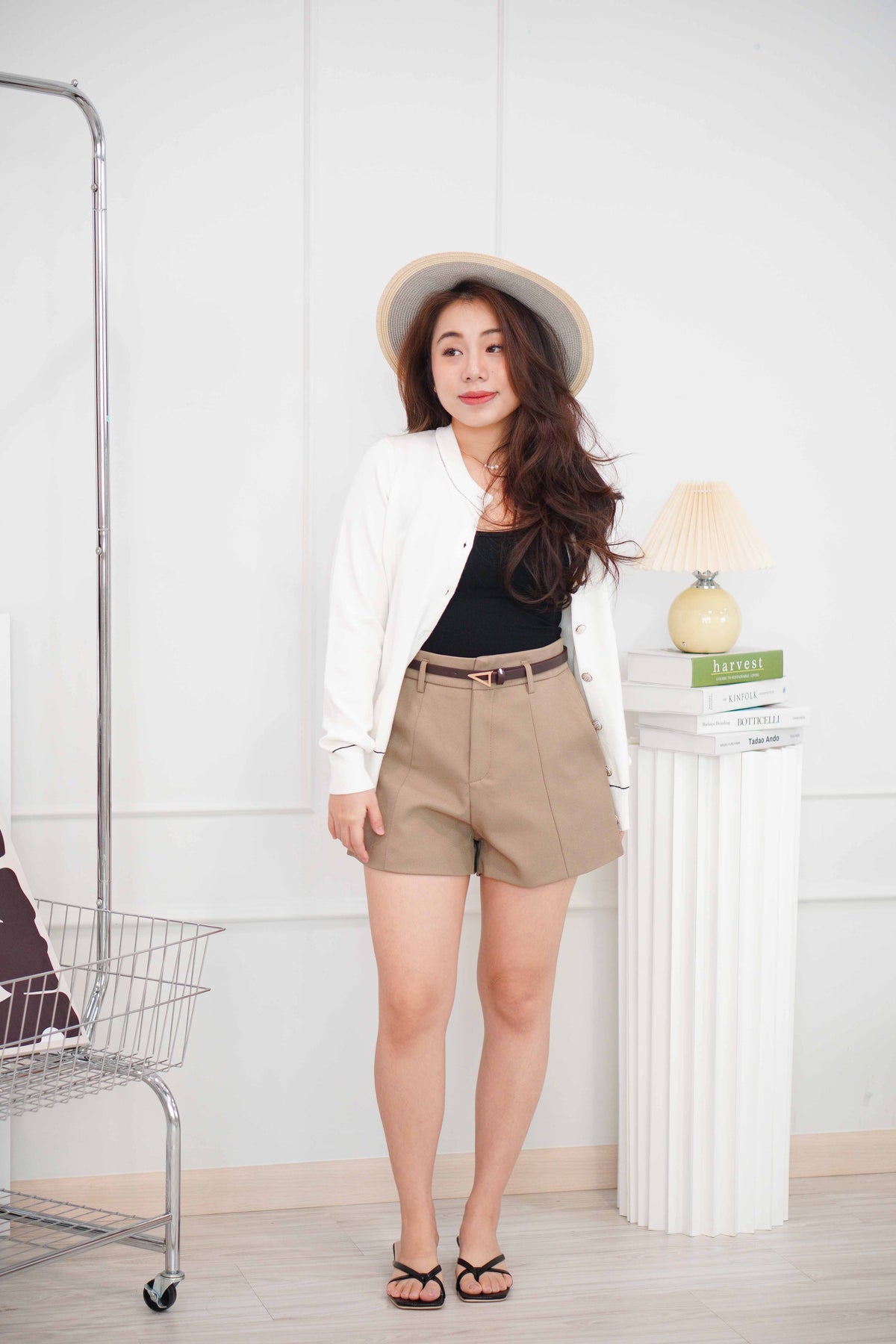 Eris Shorts in Khaki (Free Belt)