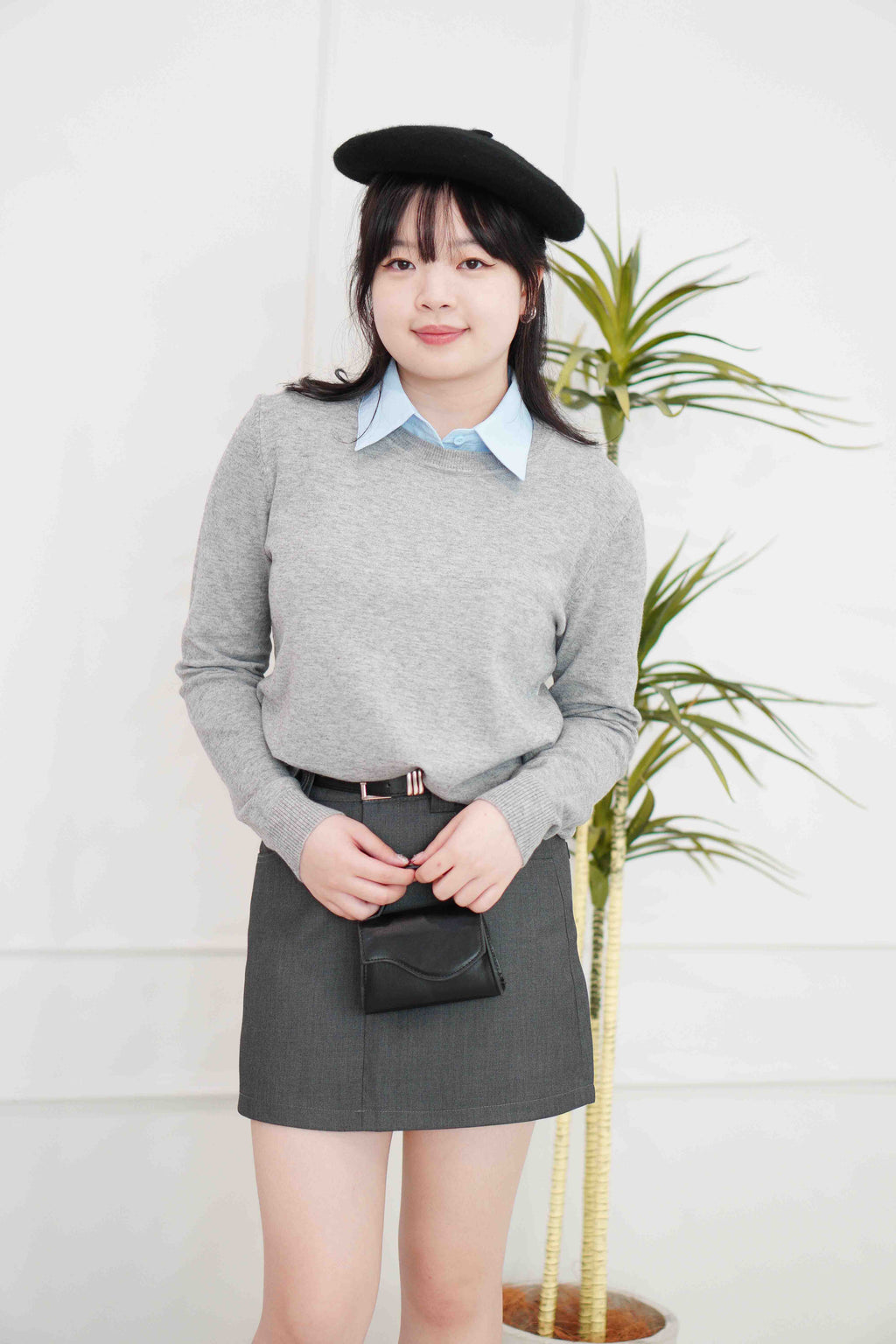 Vince Round Neck Knit Sweater in Light Grey