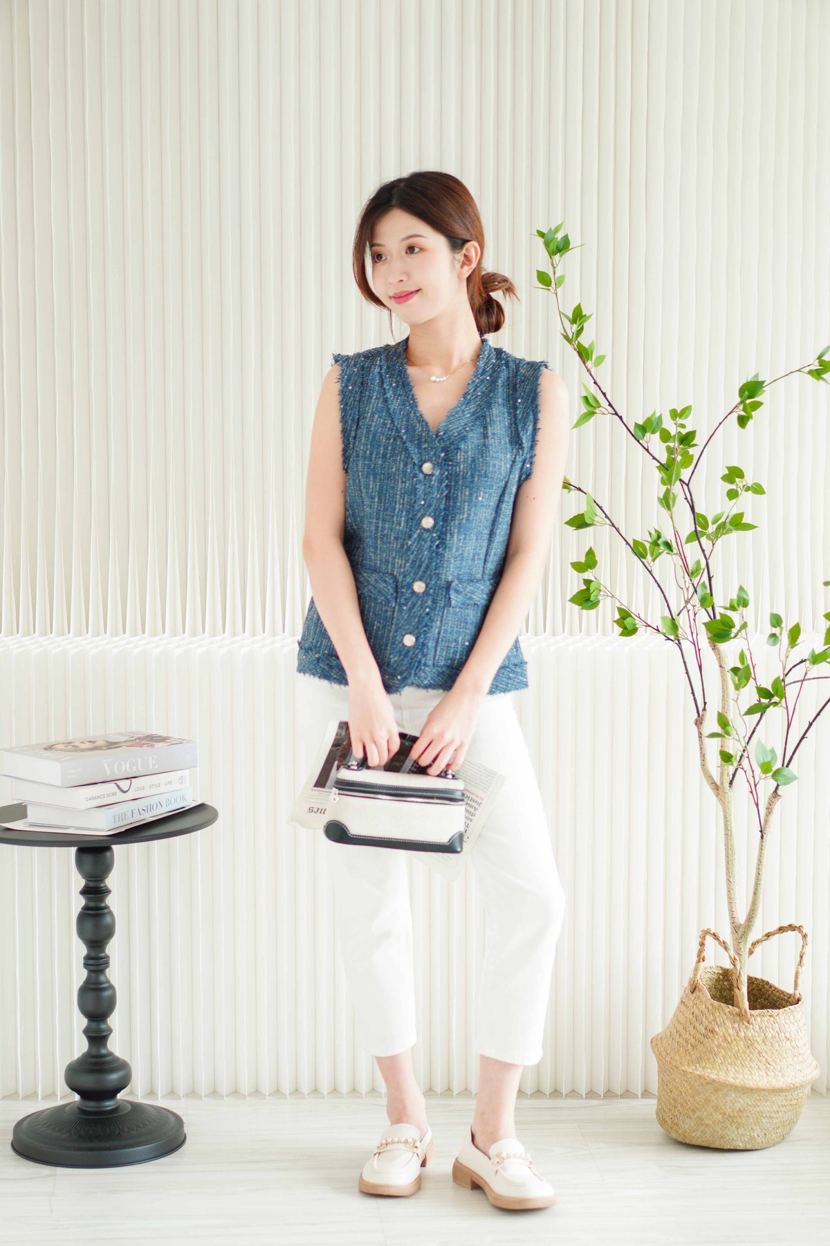 Nim Tweed Vest in Blue