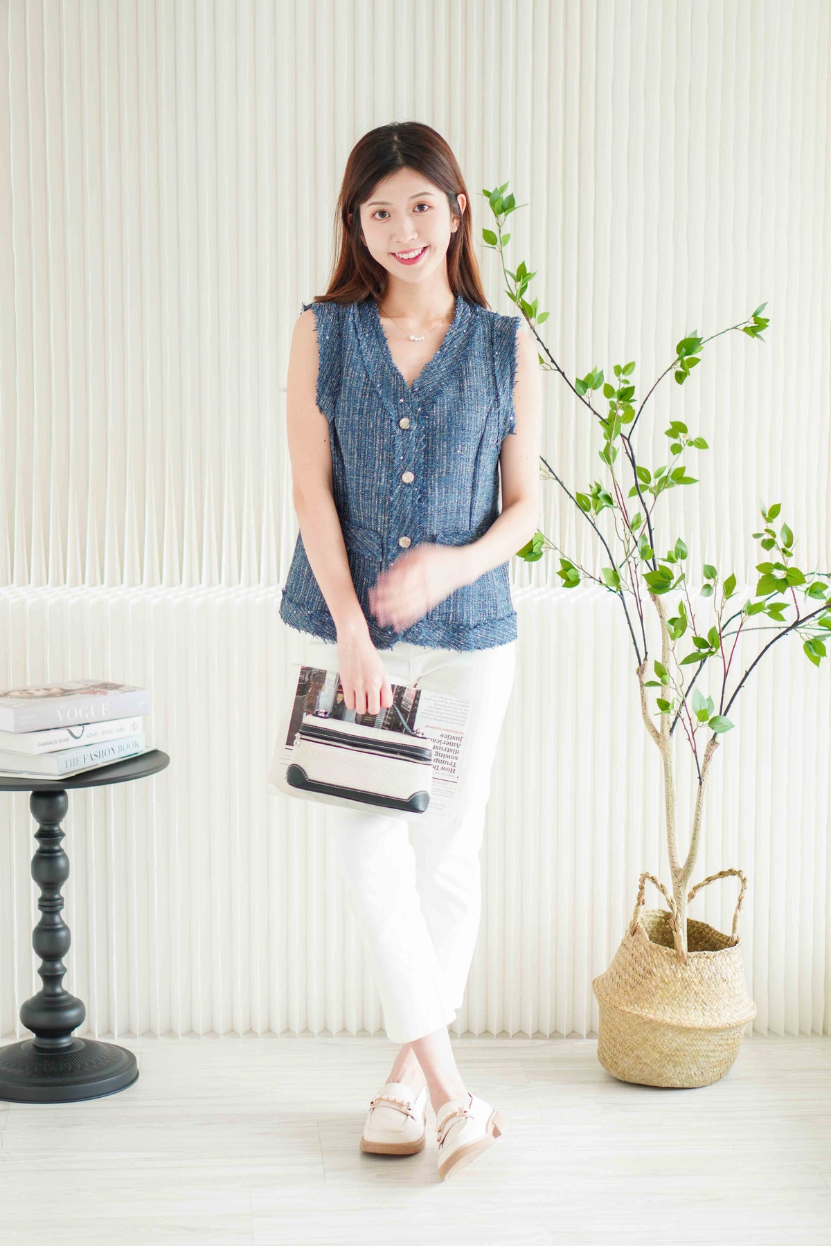 Nim Tweed Vest in Blue