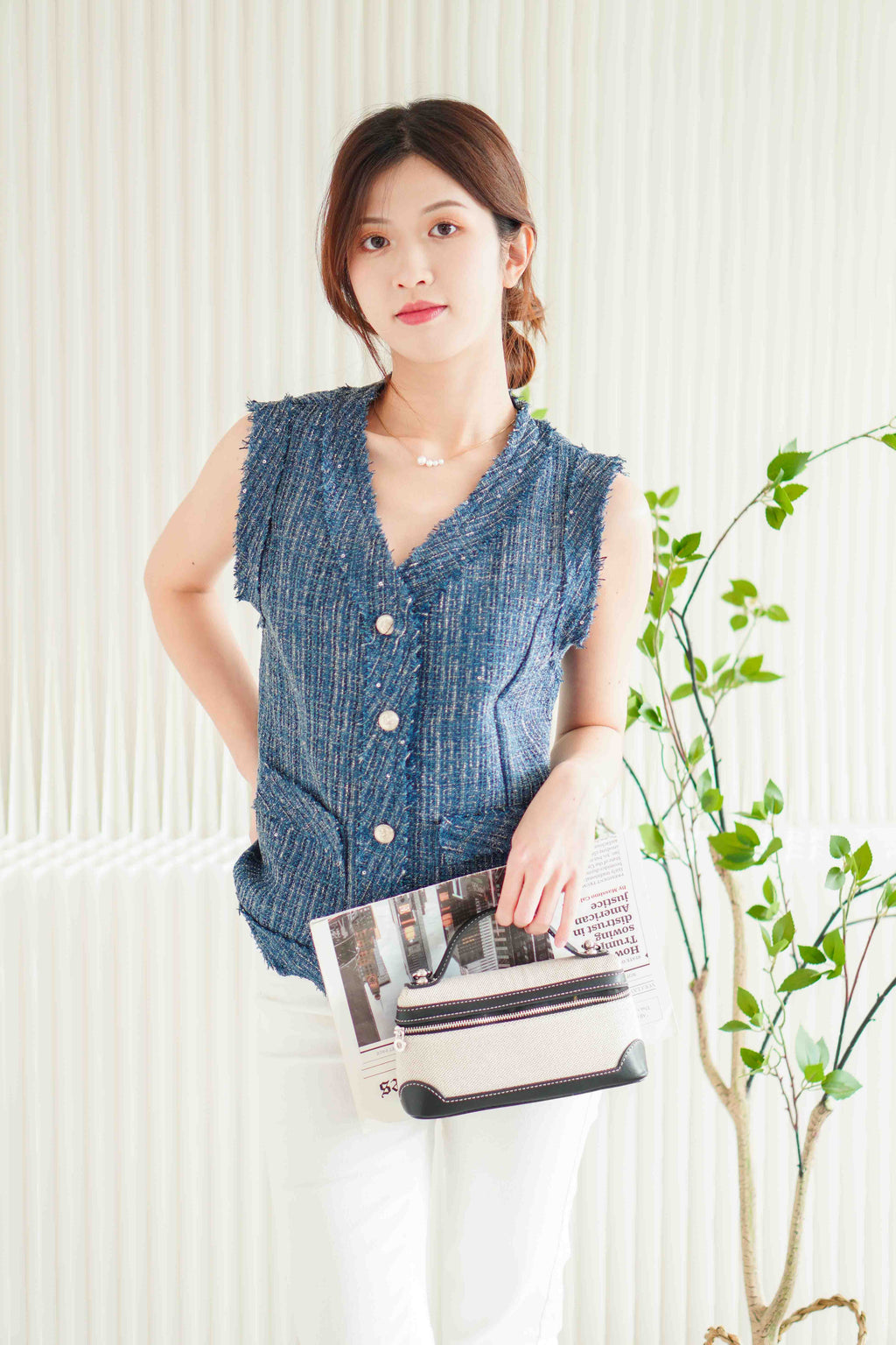 Nim Tweed Vest in Blue