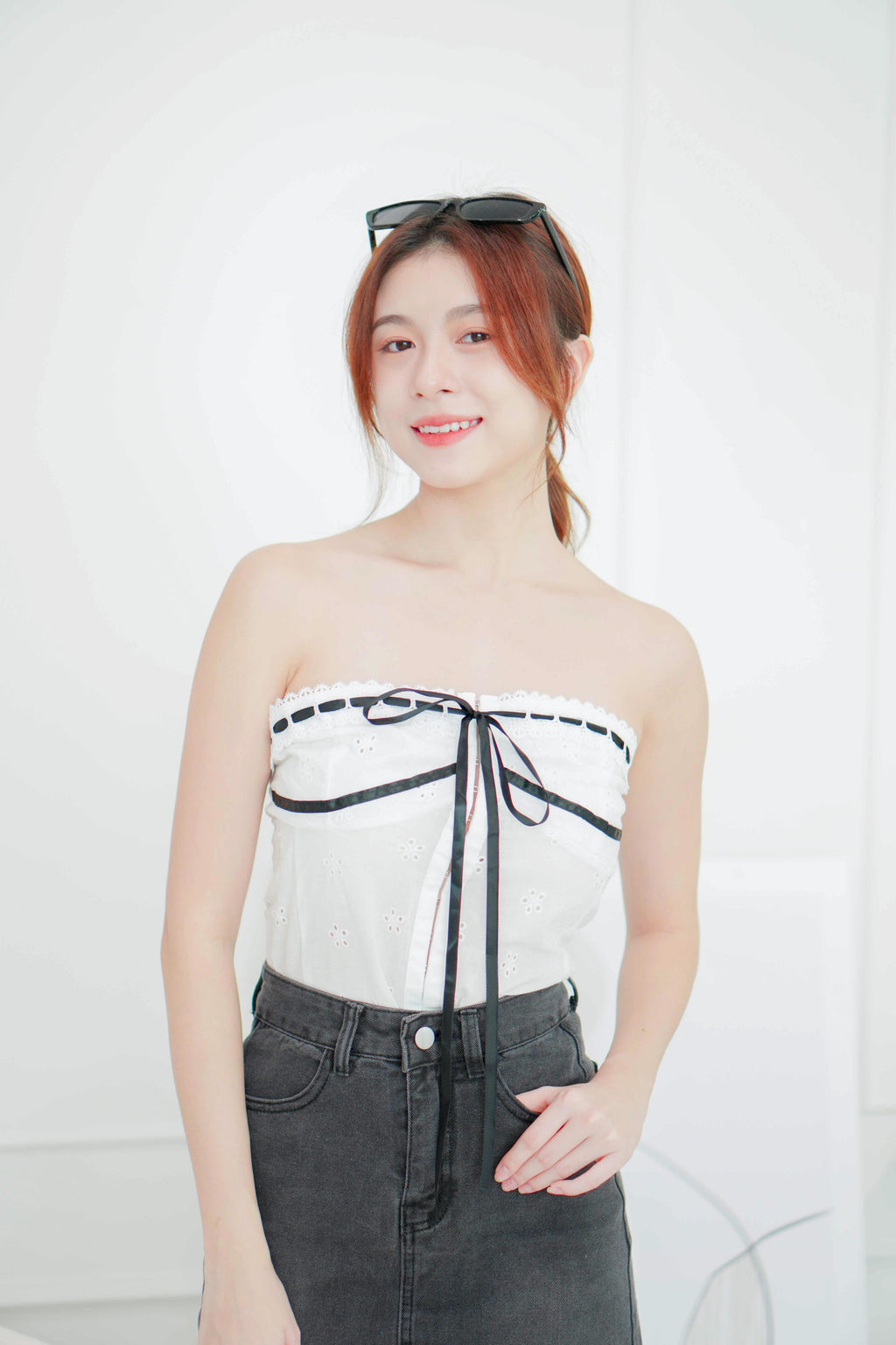 Like Candy Ribbon Hook Tube Top in White