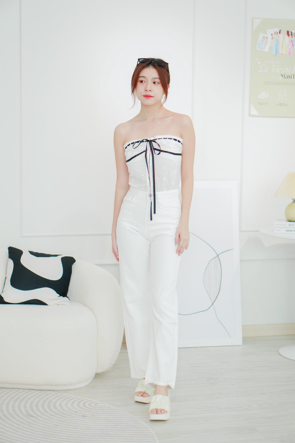 Like Candy Ribbon Hook Tube Top in White