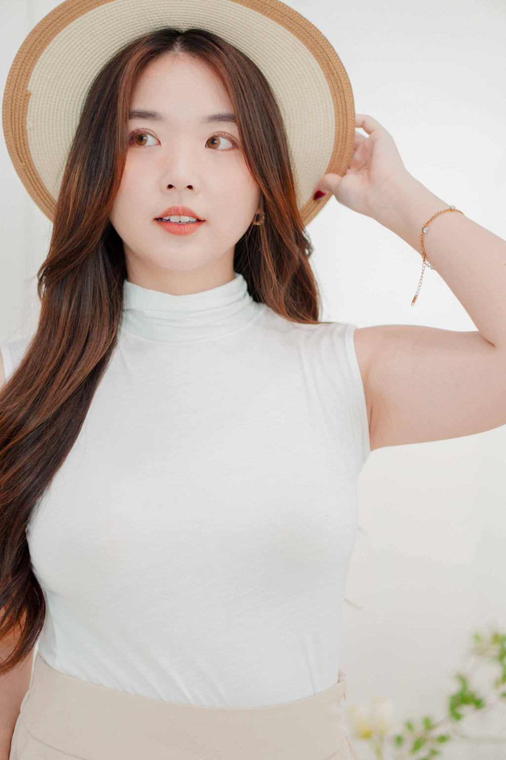 Seo High Neck Sleeveless Top in White