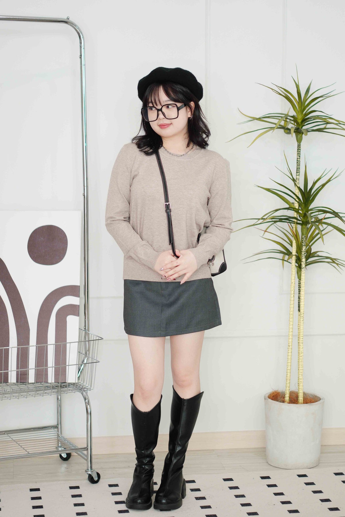 Vince Round Neck Knit Sweater in Khaki