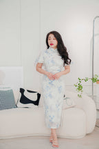 Jia Ying Mini Pearl Long Floral Lace Cheongsam in Blue