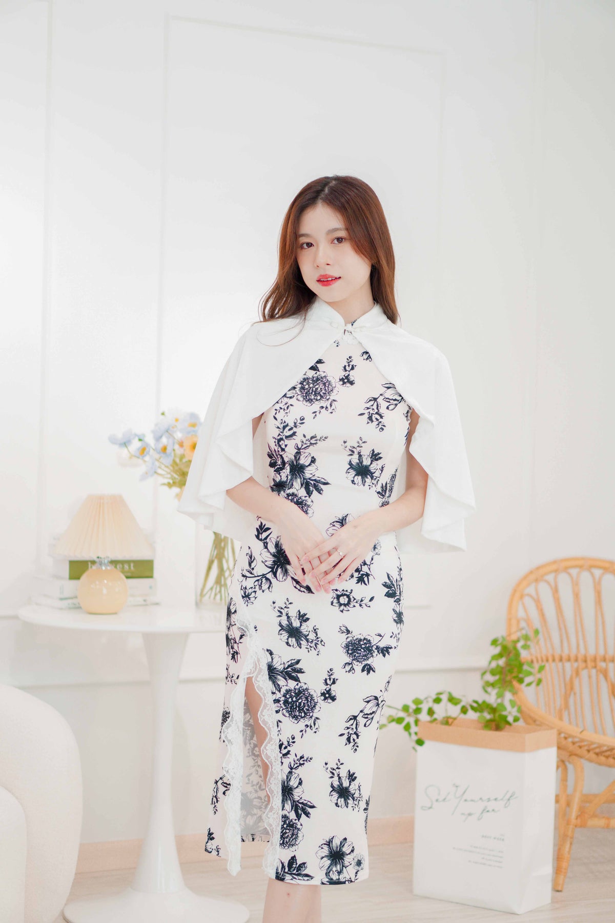 Bai Velvet Cheongsam Cover Up in White