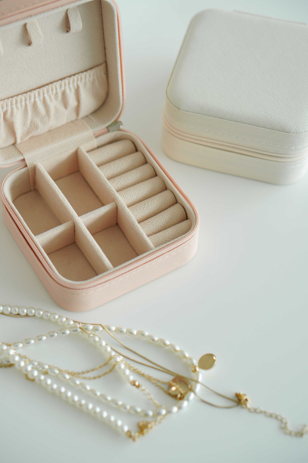 (BACKORDER) Portable Jewelry Box