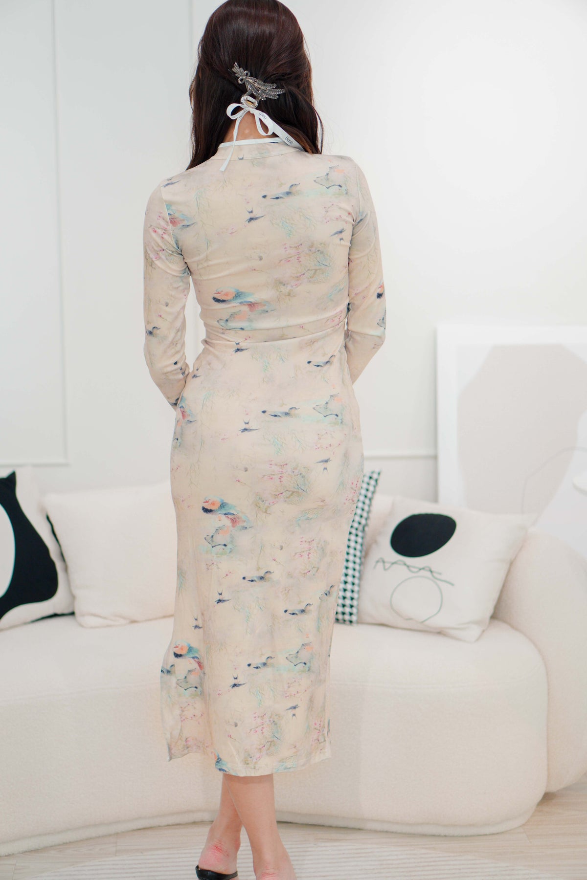 Jasmine Long Sleeve Floral Cheongsam in Cream