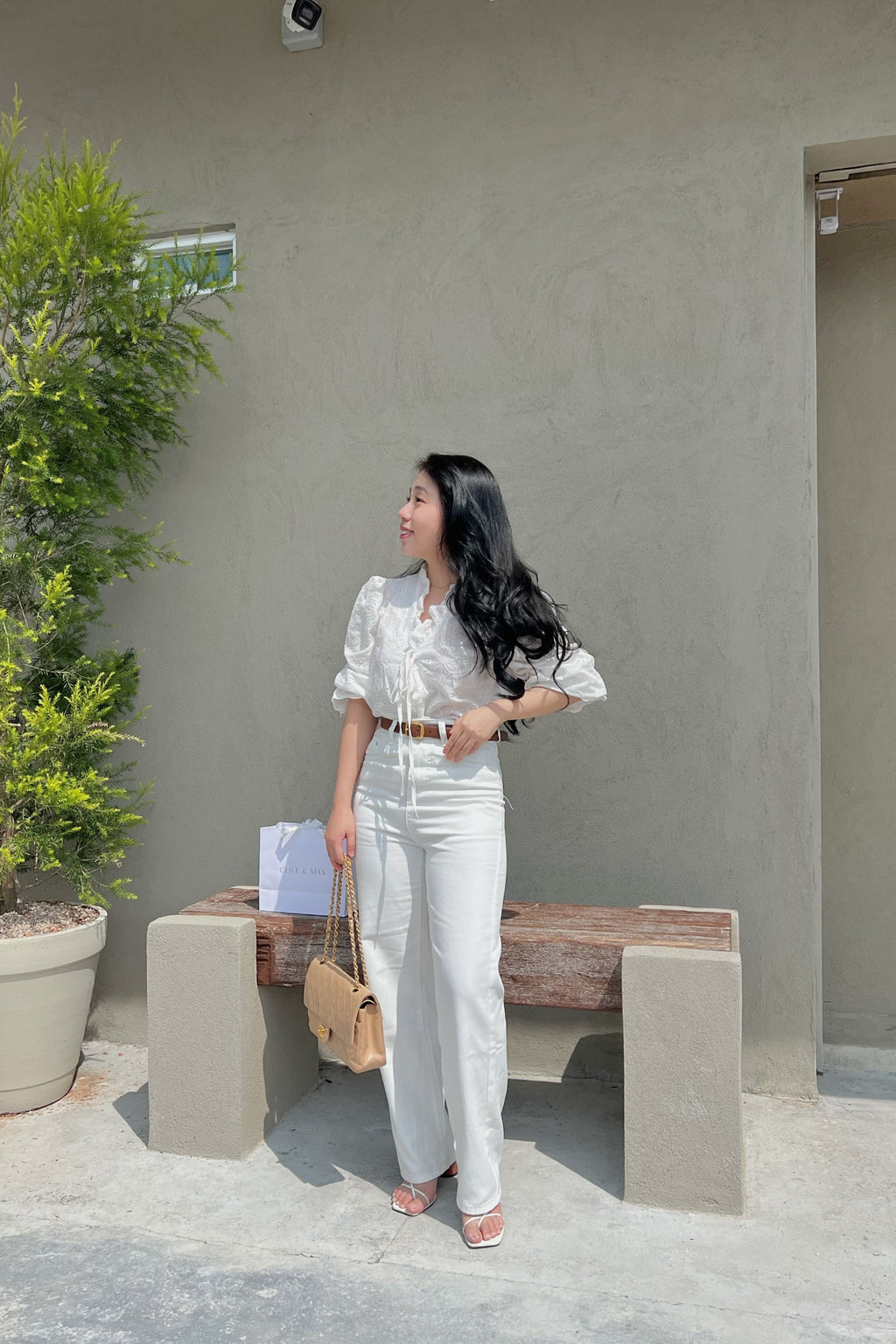 Gracelyn Eyelet Lace Puffy Sleeves Top in White