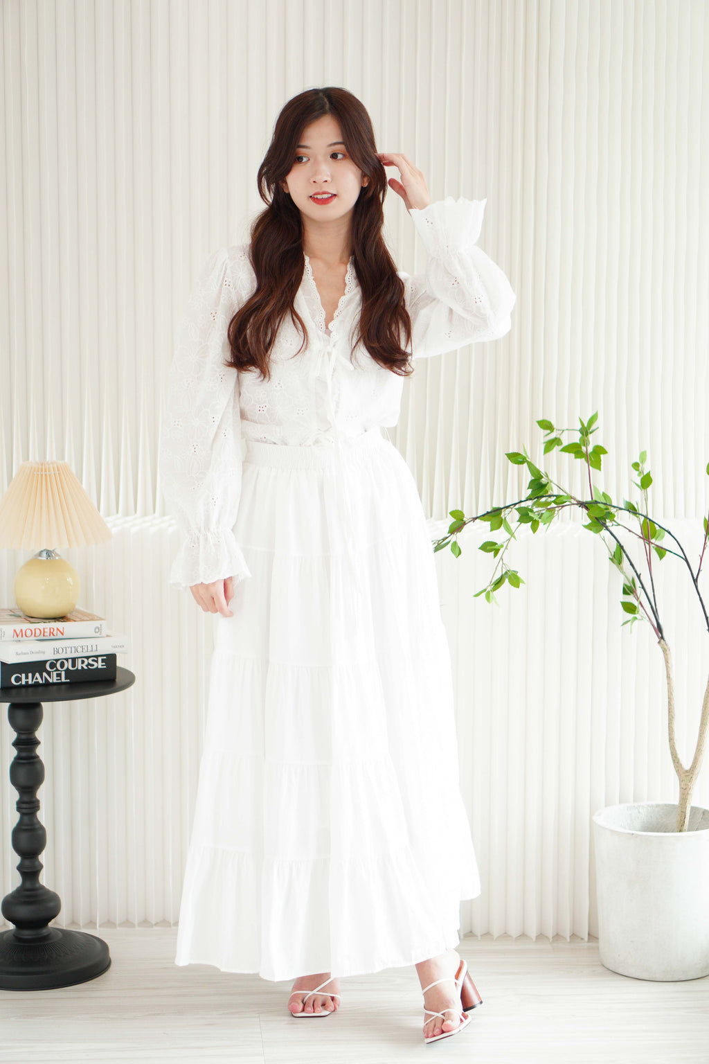 Gracelyn Eyelet Lace Puffy Sleeves Top in White