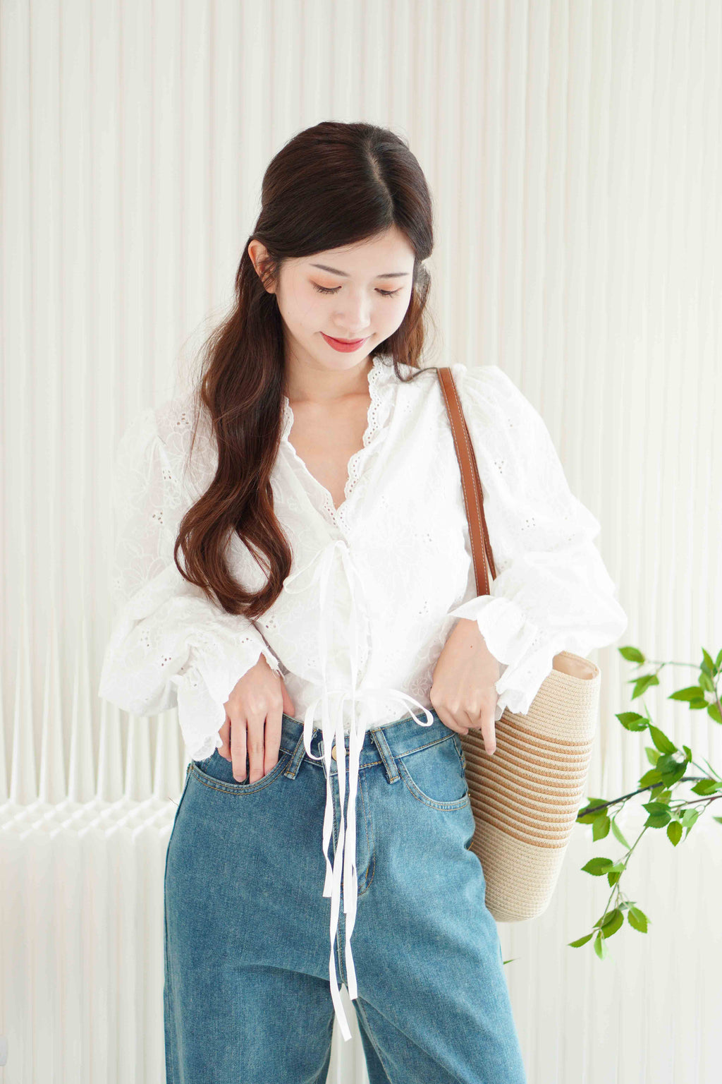 Gracelyn Eyelet Lace Puffy Sleeves Top in White