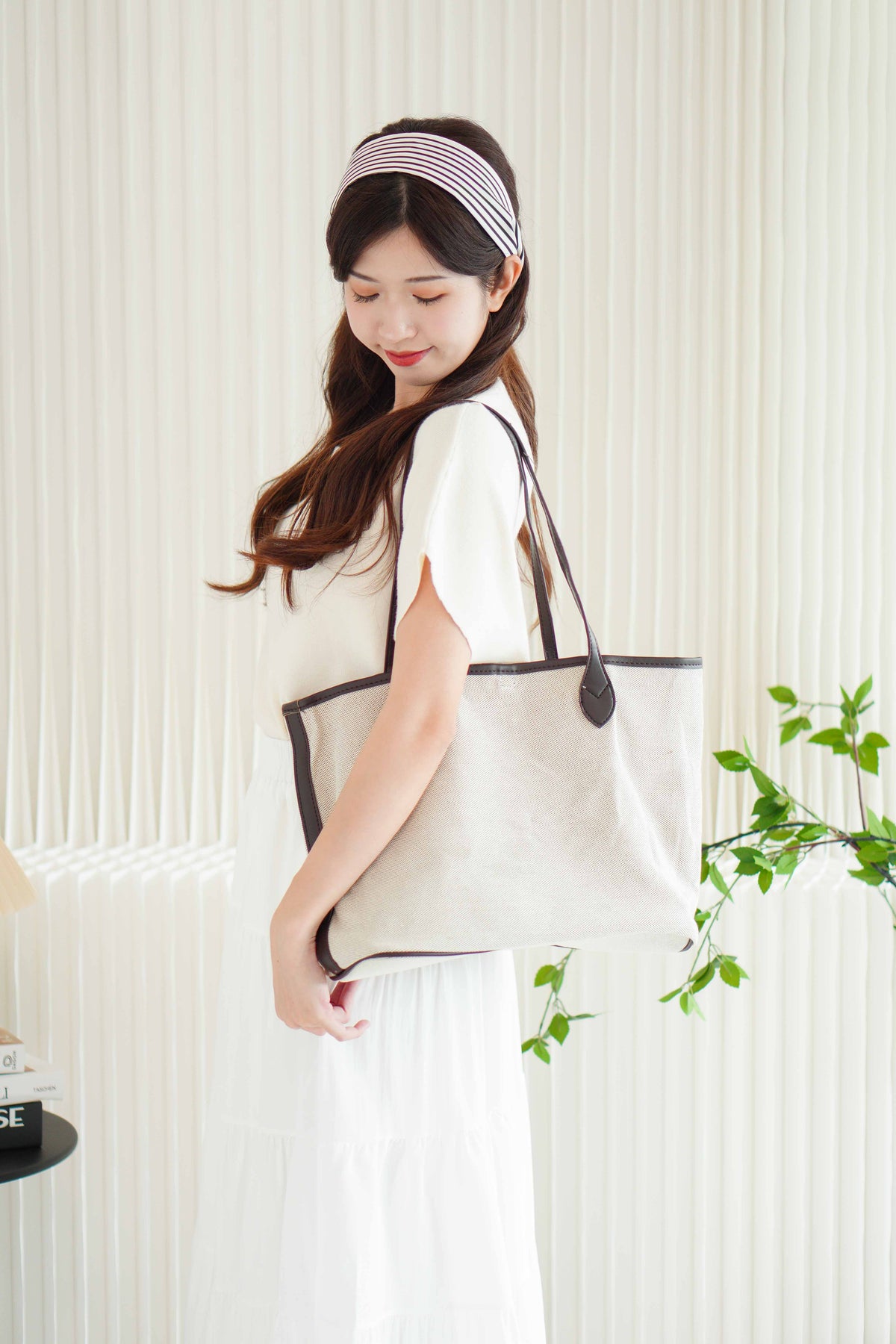 Maxi Canvas Tote Bag with Black Lining