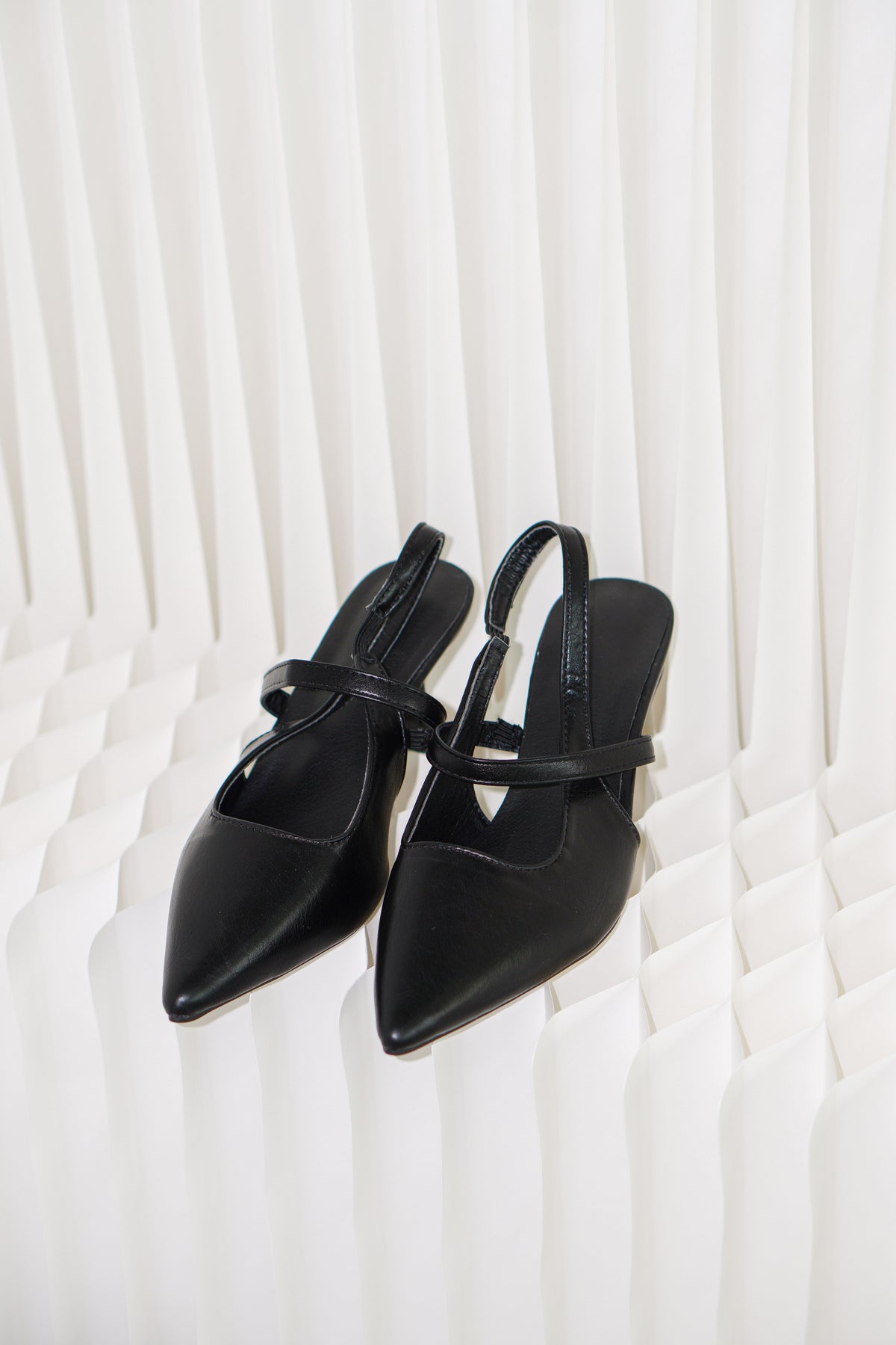 Viv Pointy Heels in Black