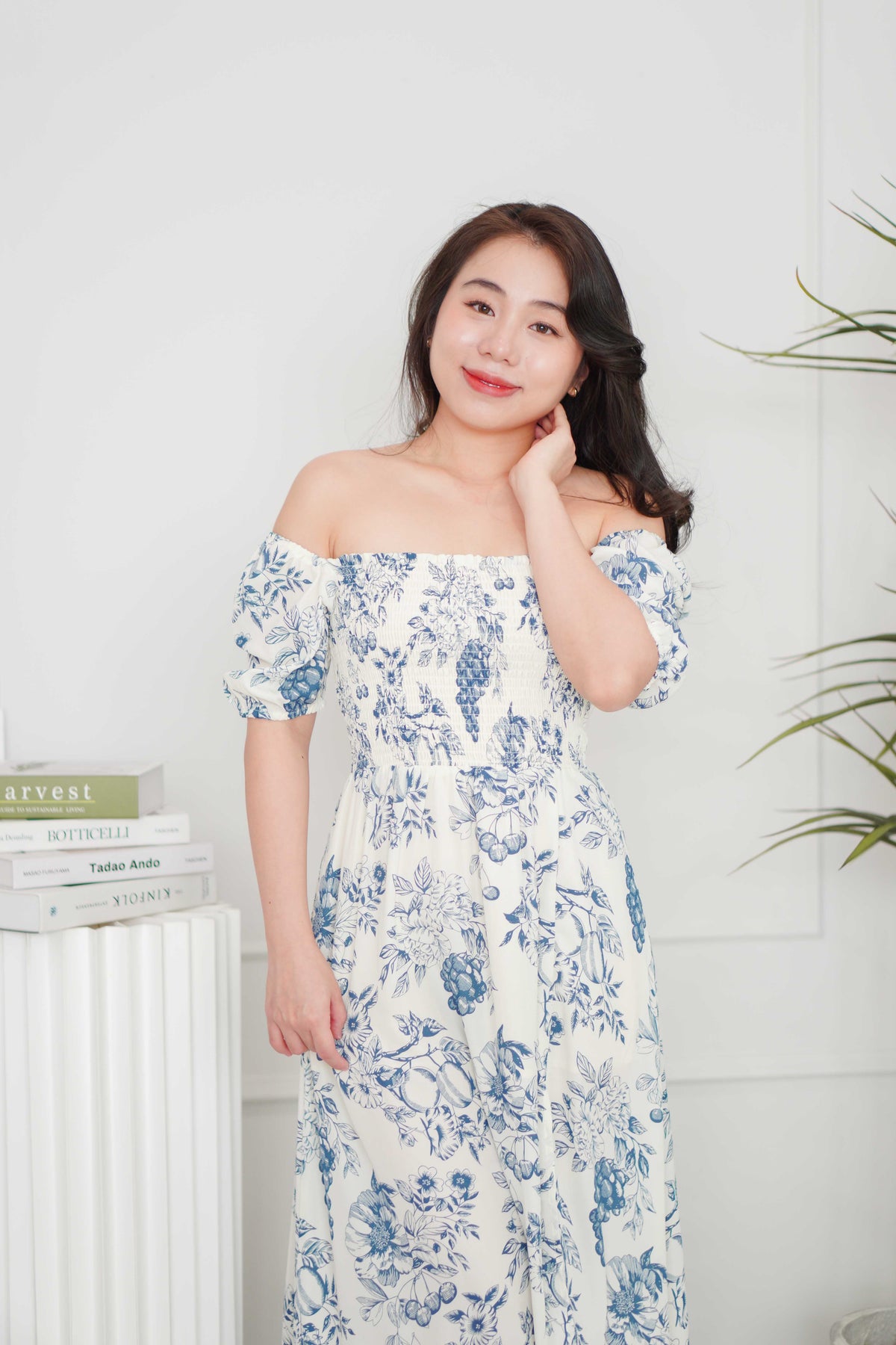 Ruvina Puffy Sleeves Ribbed Floral Maxi Dress in Blue
