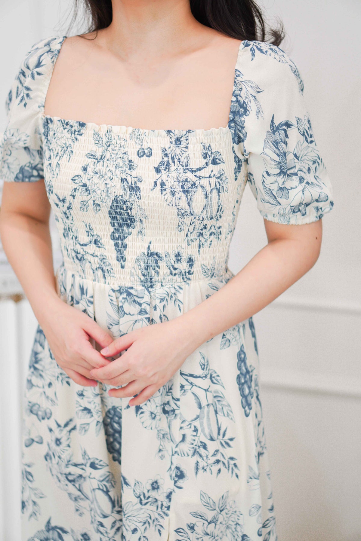 Ruvina Puffy Sleeves Ribbed Floral Maxi Dress in Blue
