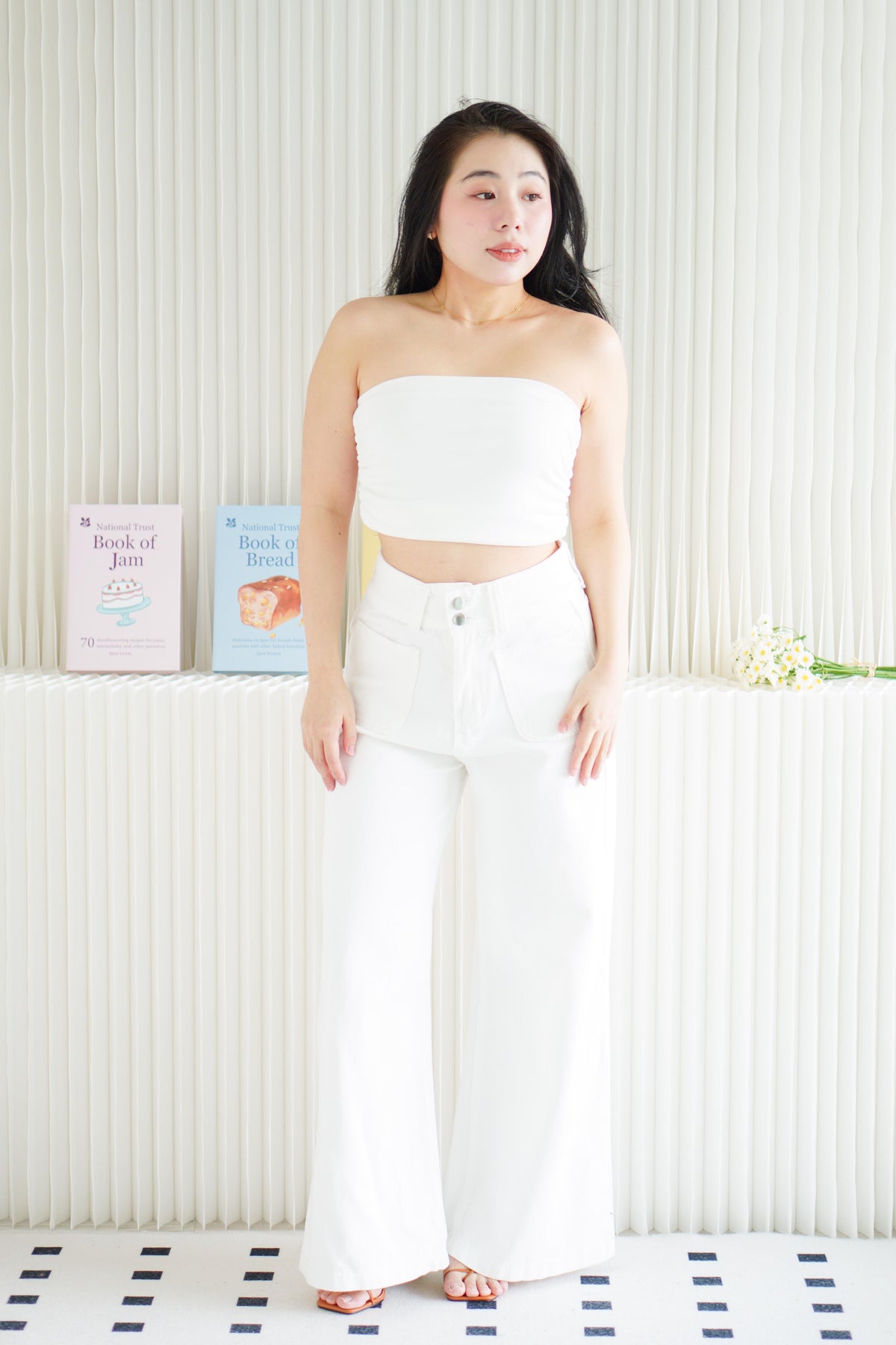 Valeria Denim Wide Legged Jeans in White