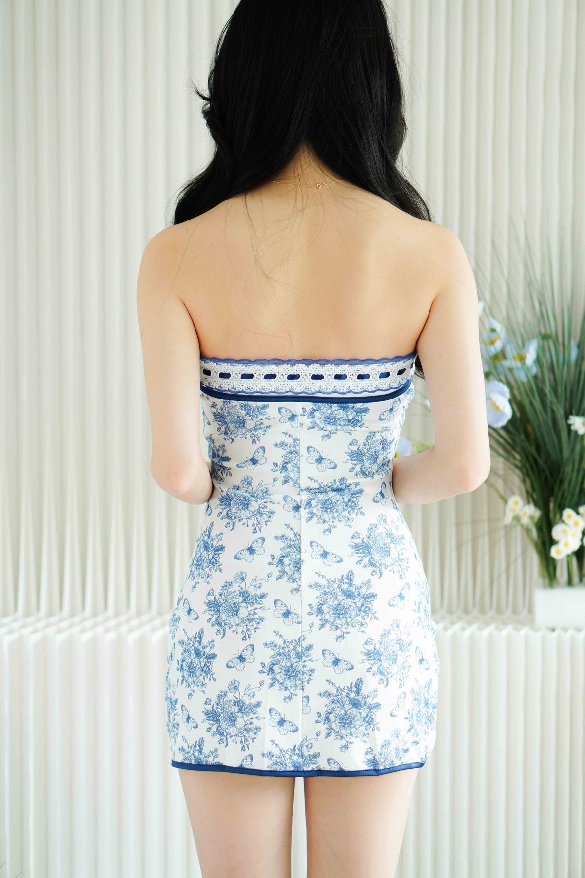 Bridgerton Vintage Floral Mini Tube Dress in Blue