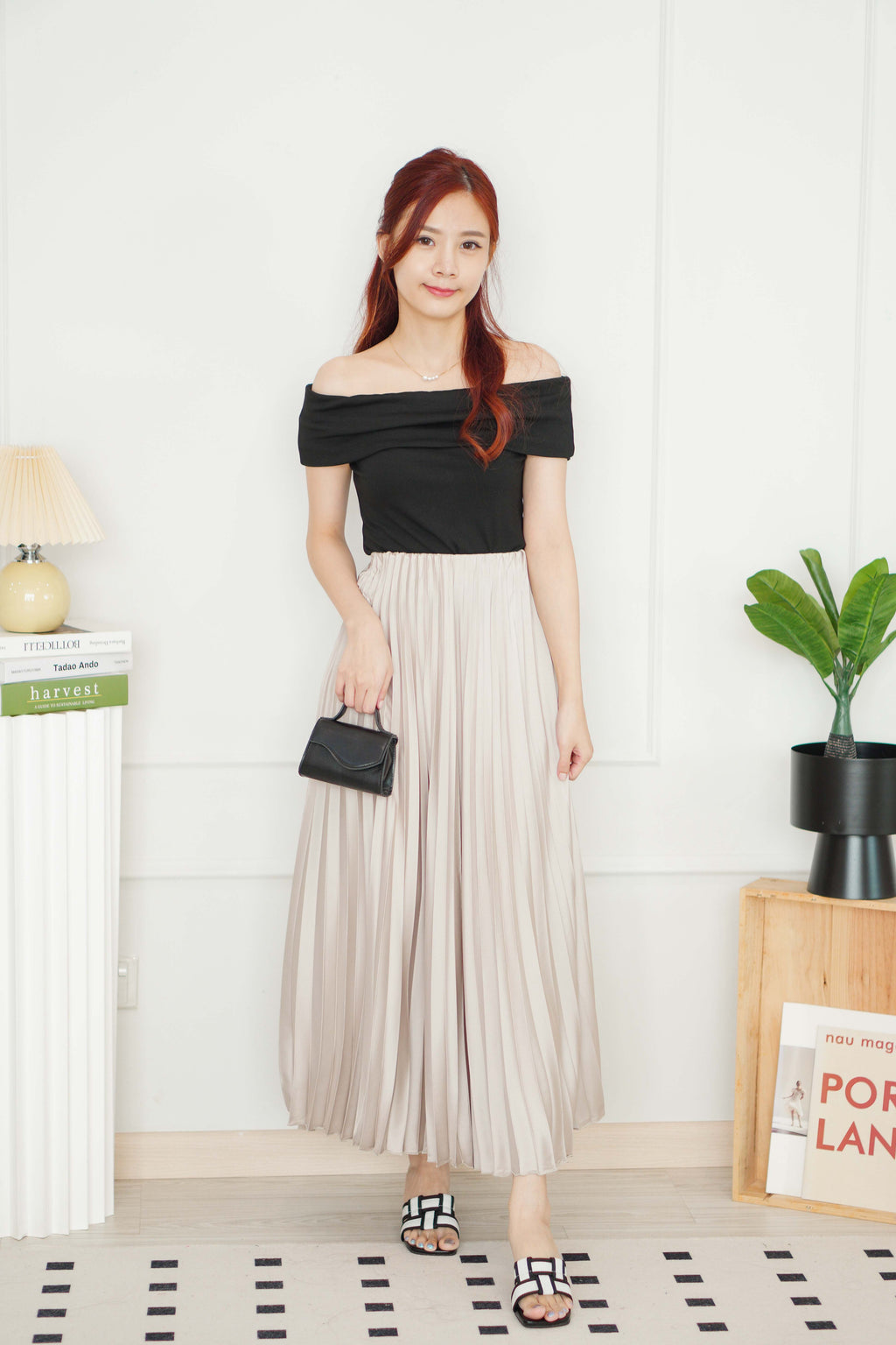 Erenza Pleated Skirt in Champagne