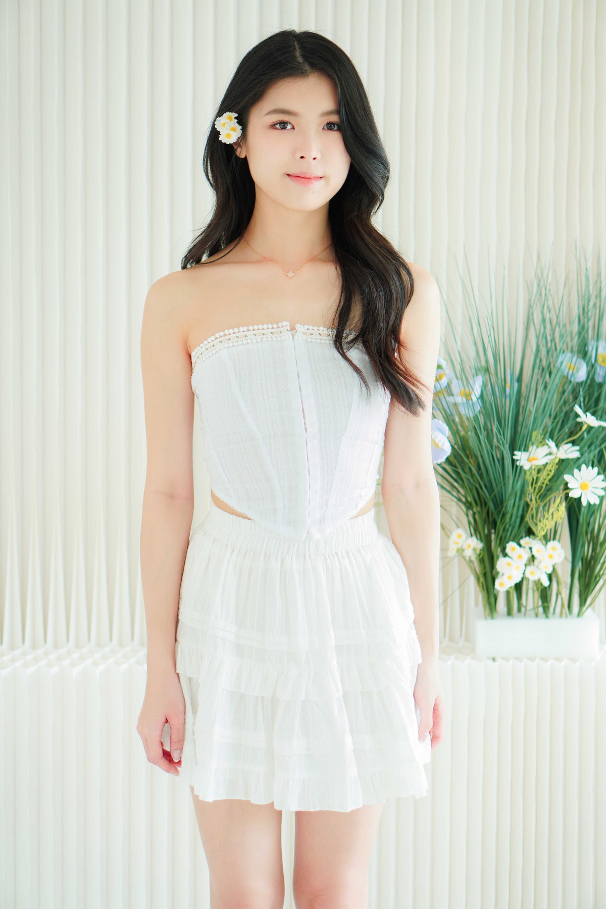 Coral Vine Embroidery Corset Tube Top in White