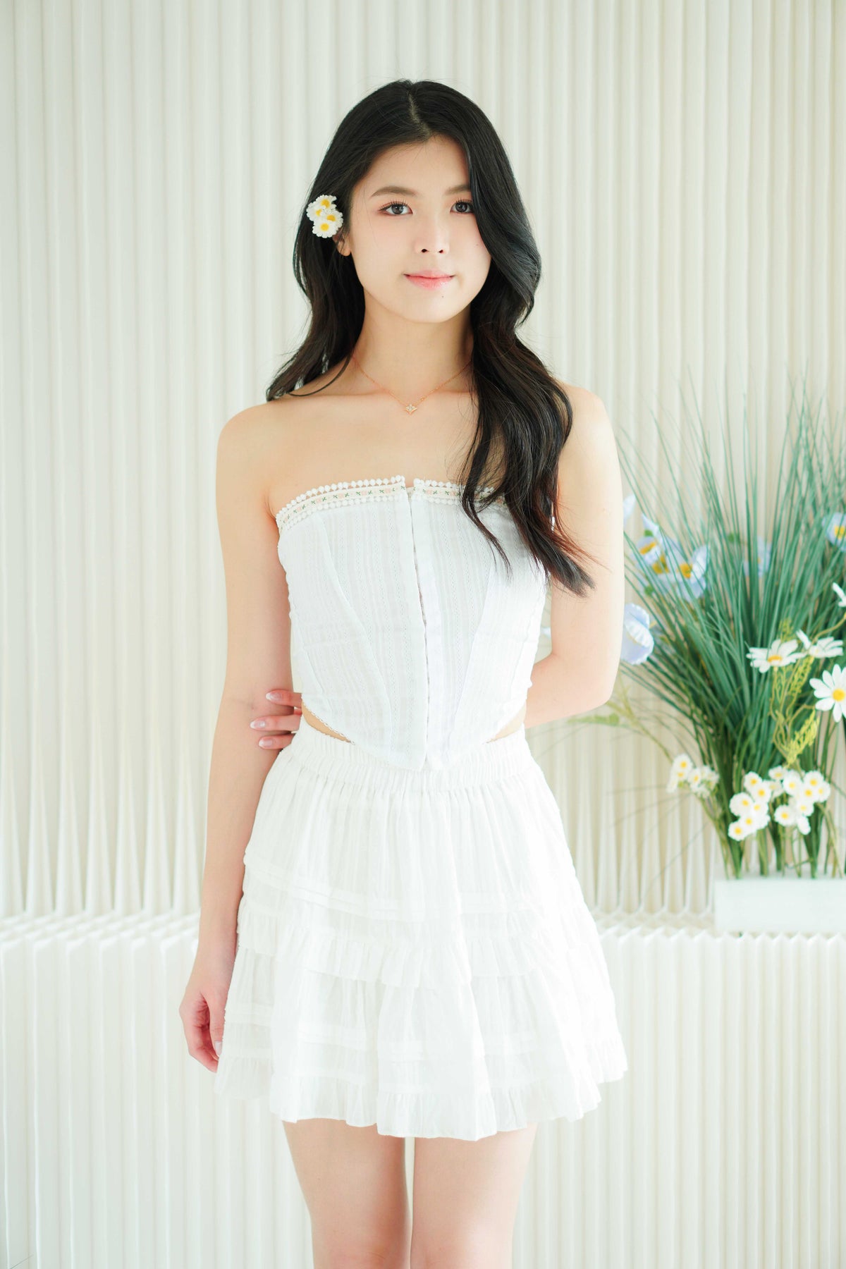 Coral Vine Embroidery Corset Tube Top in White