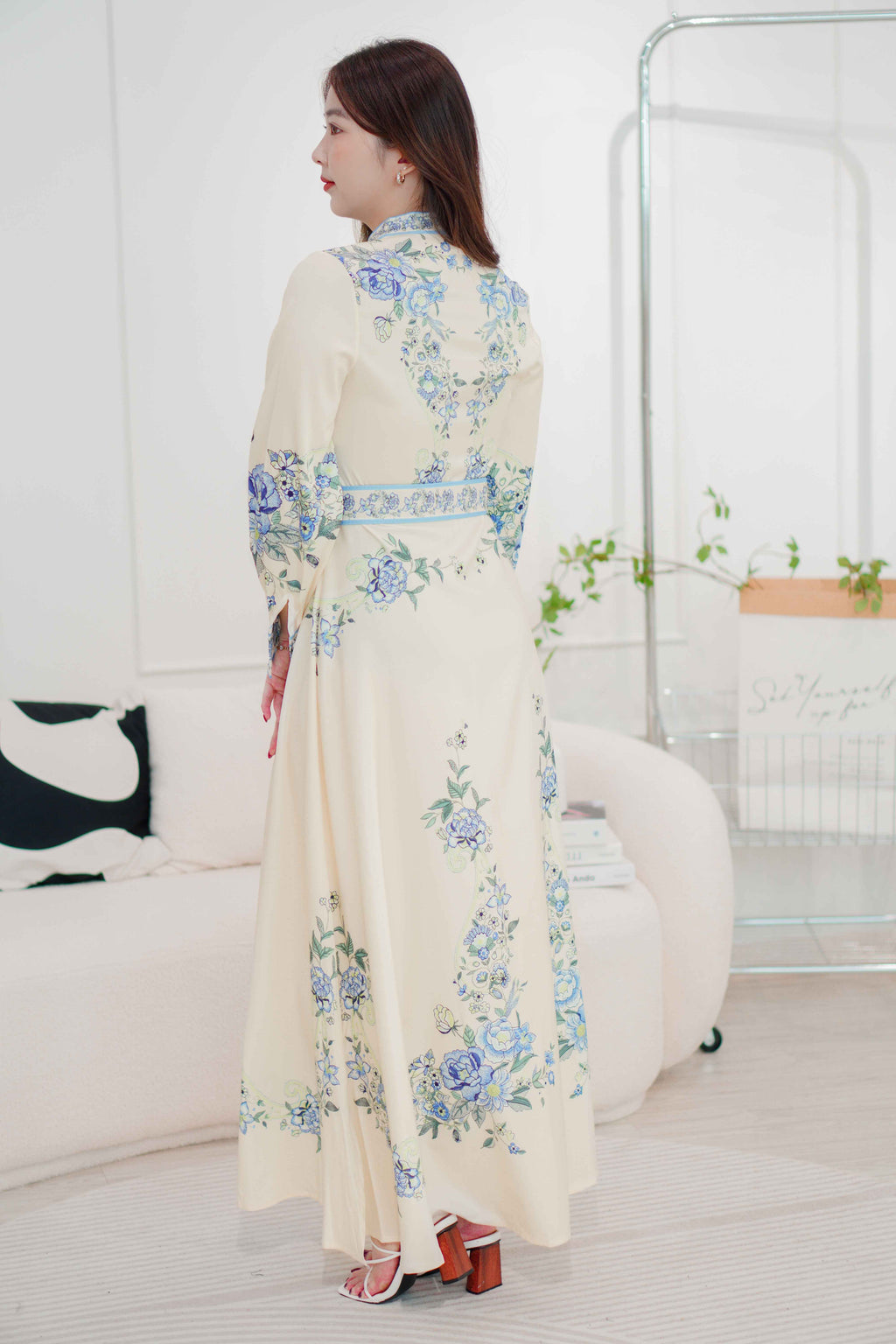 Octavia Floral Long Sleeve Dress with Belt in Blue