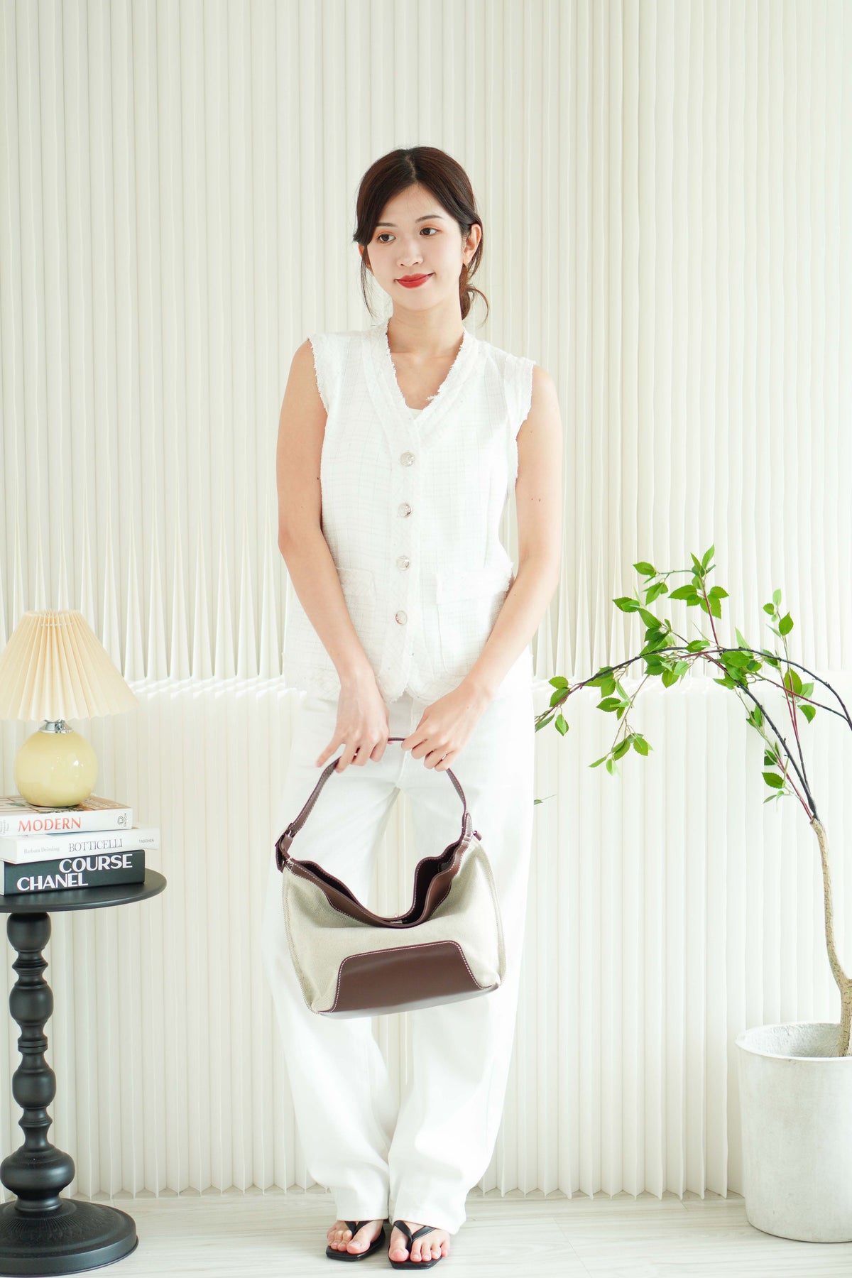 (BACKORDER) Nim Tweed Vest in White