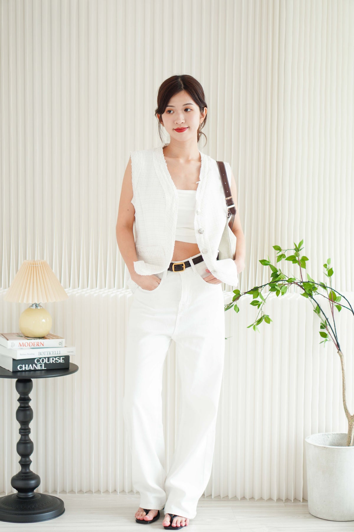 (BACKORDER) Nim Tweed Vest in White