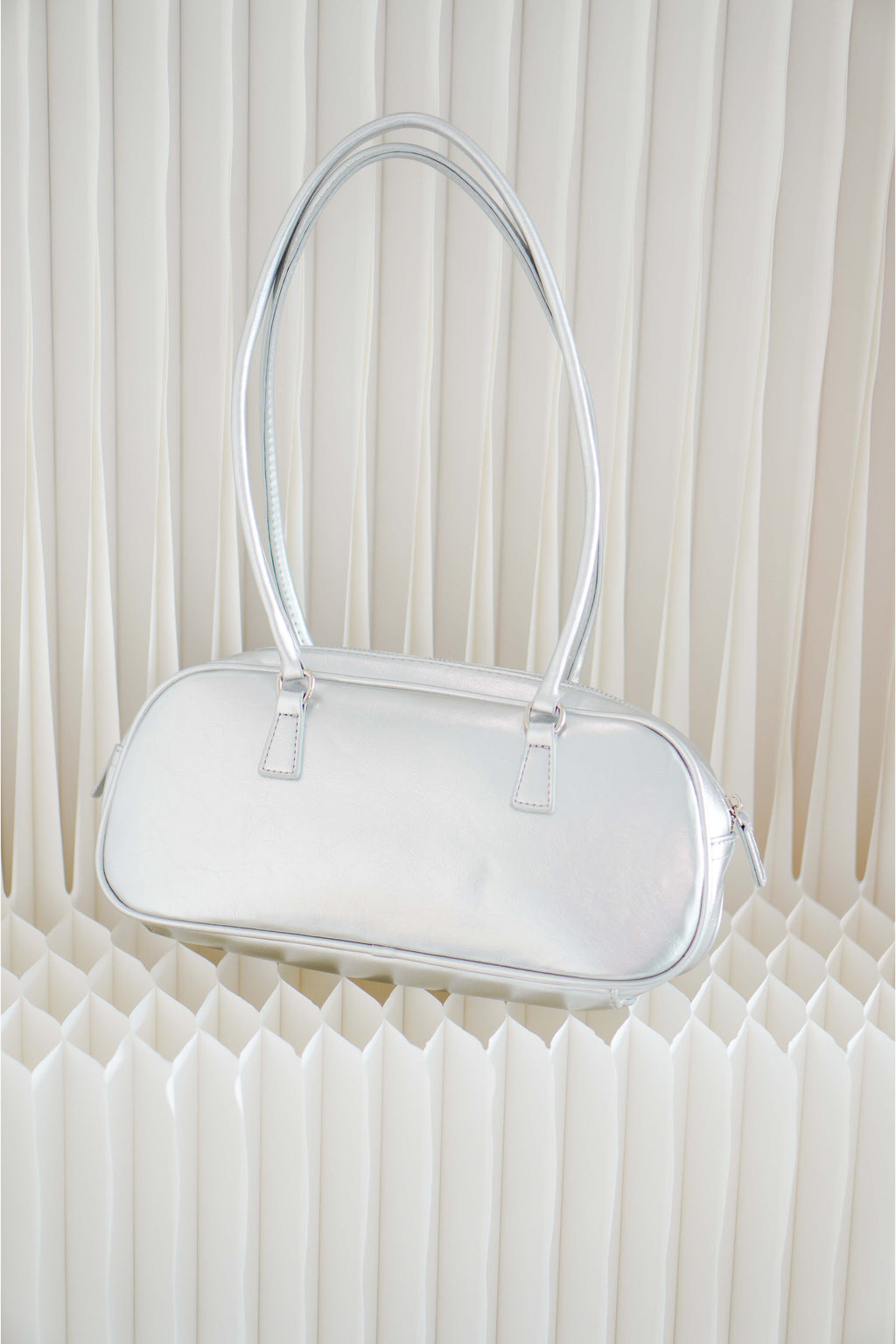 Metallic Shoulder Handle Bag in Silver