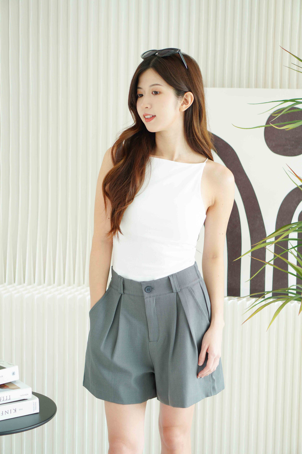 Charca Midi Shorts in Grey