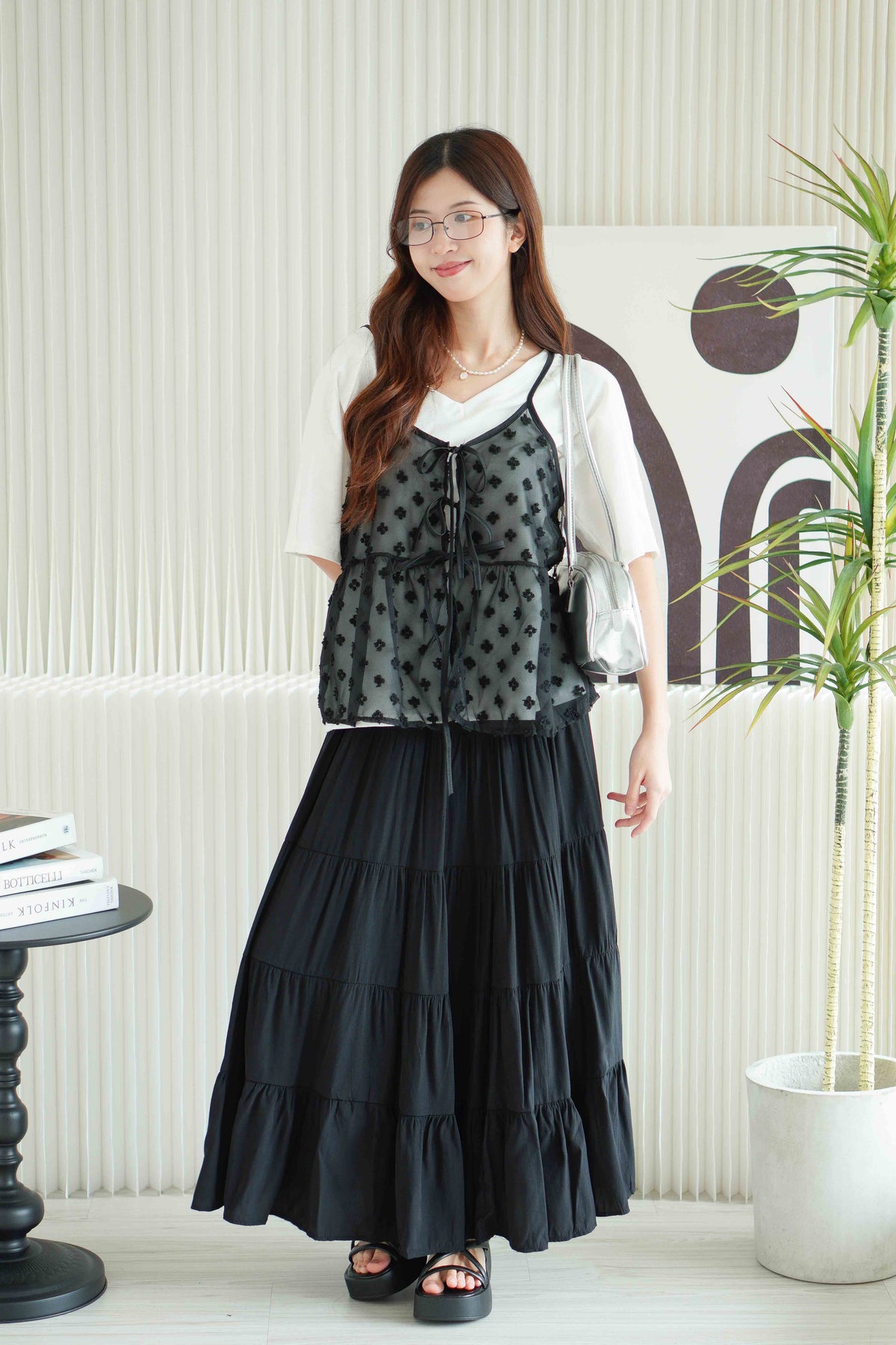 Hana Outer Ribbon Top in Black