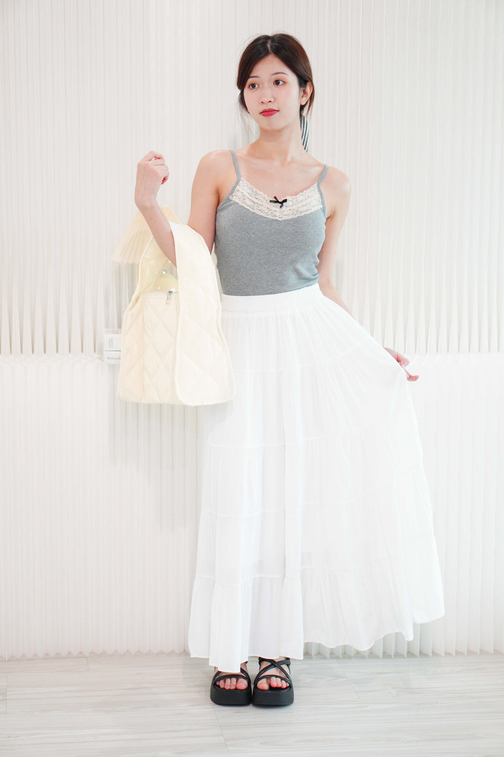 Large Puffy Tote Bag in Cream