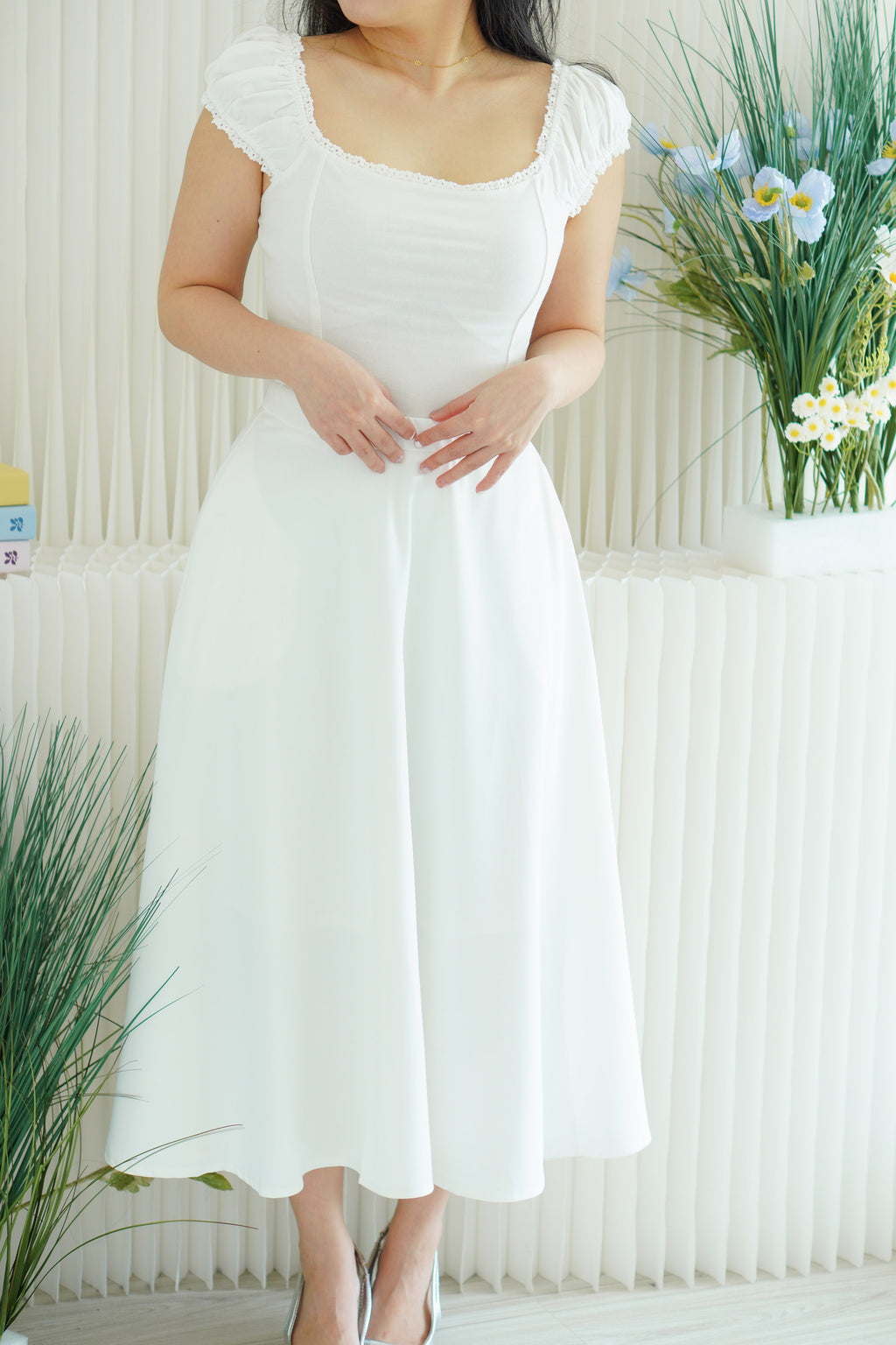 Faithra Square Neck Crop Top in White