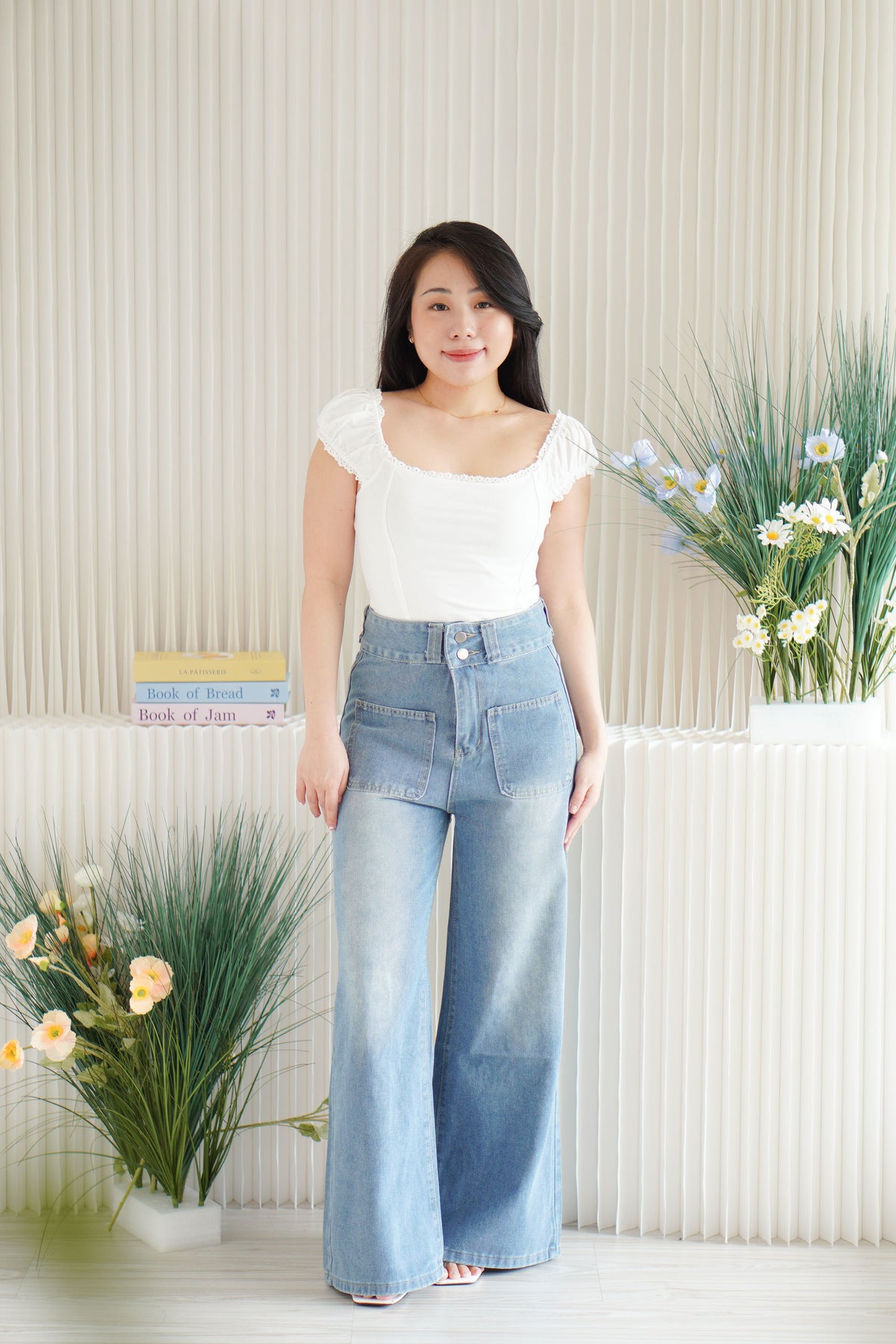 Valeria Denim Wide Legged Jeans in Blue