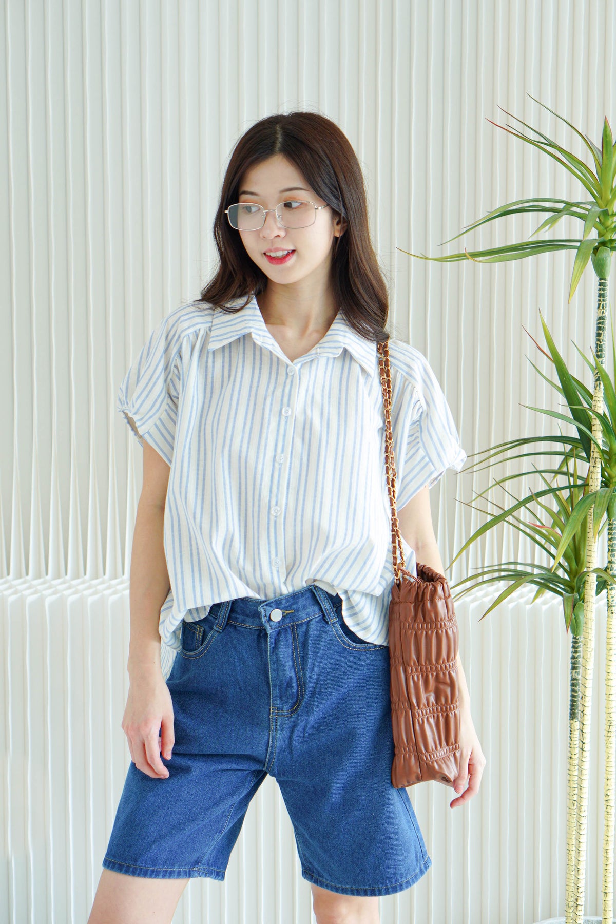 (BACKORDER) Danielle Collar Stripes Sleeved Top in Blue