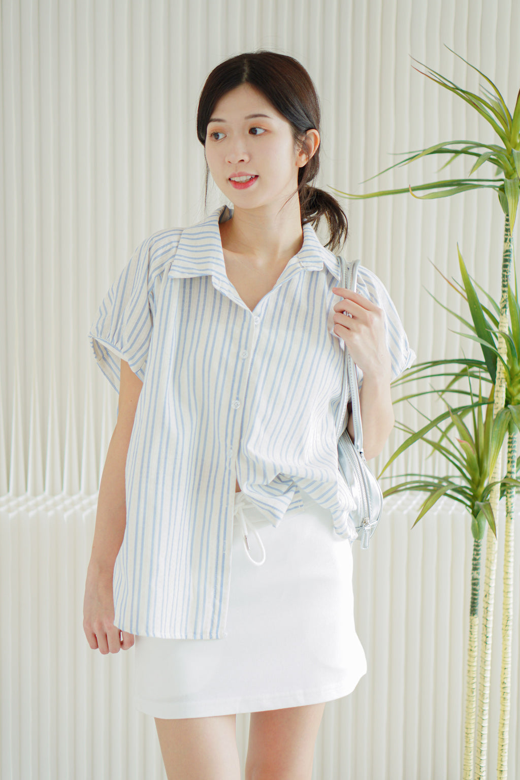 (BACKORDER) Danielle Collar Stripes Sleeved Top in Blue