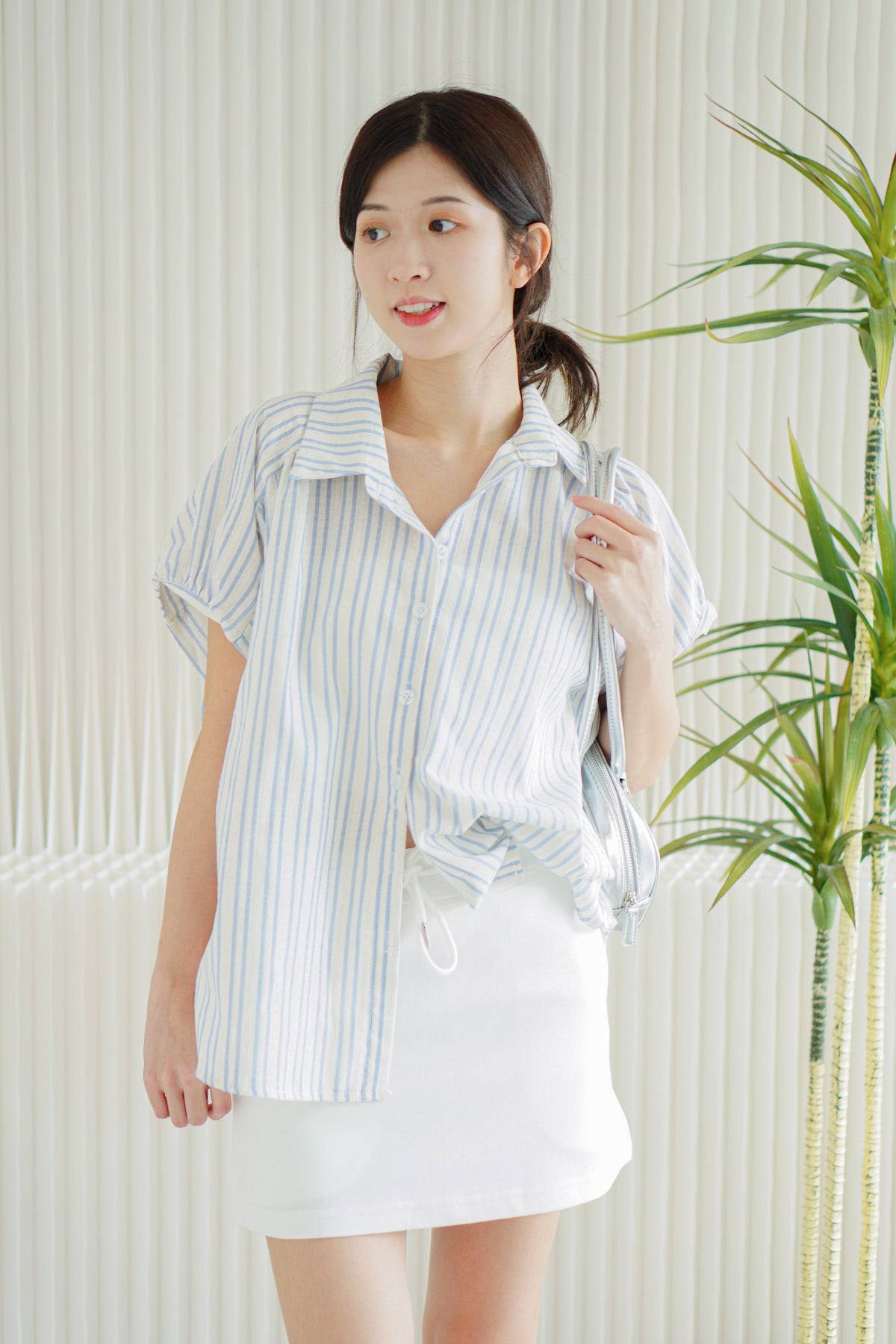 (BACKORDER) Danielle Collar Stripes Sleeved Top in Blue