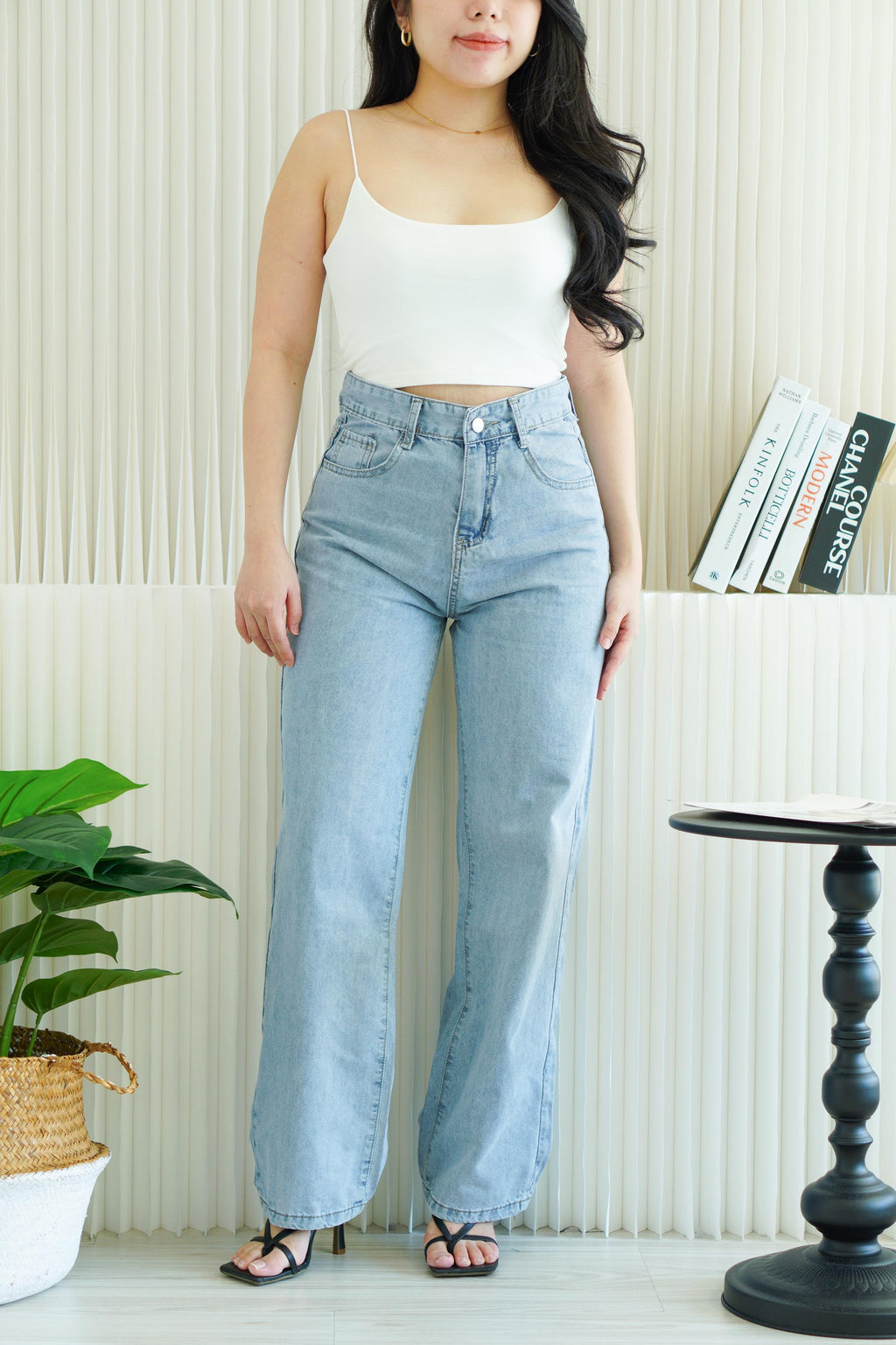 Cleo Straight Cut Jeans in Blue