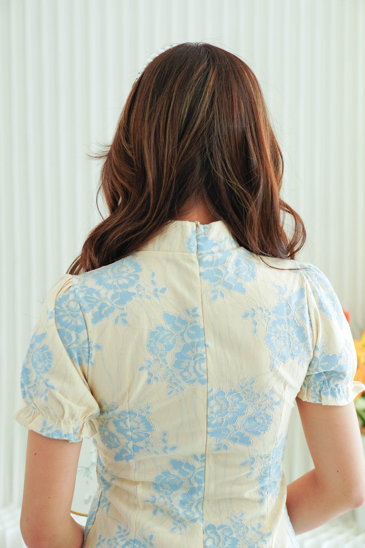 Yi Lan Short Cheongsam in Cream with Blue Knot