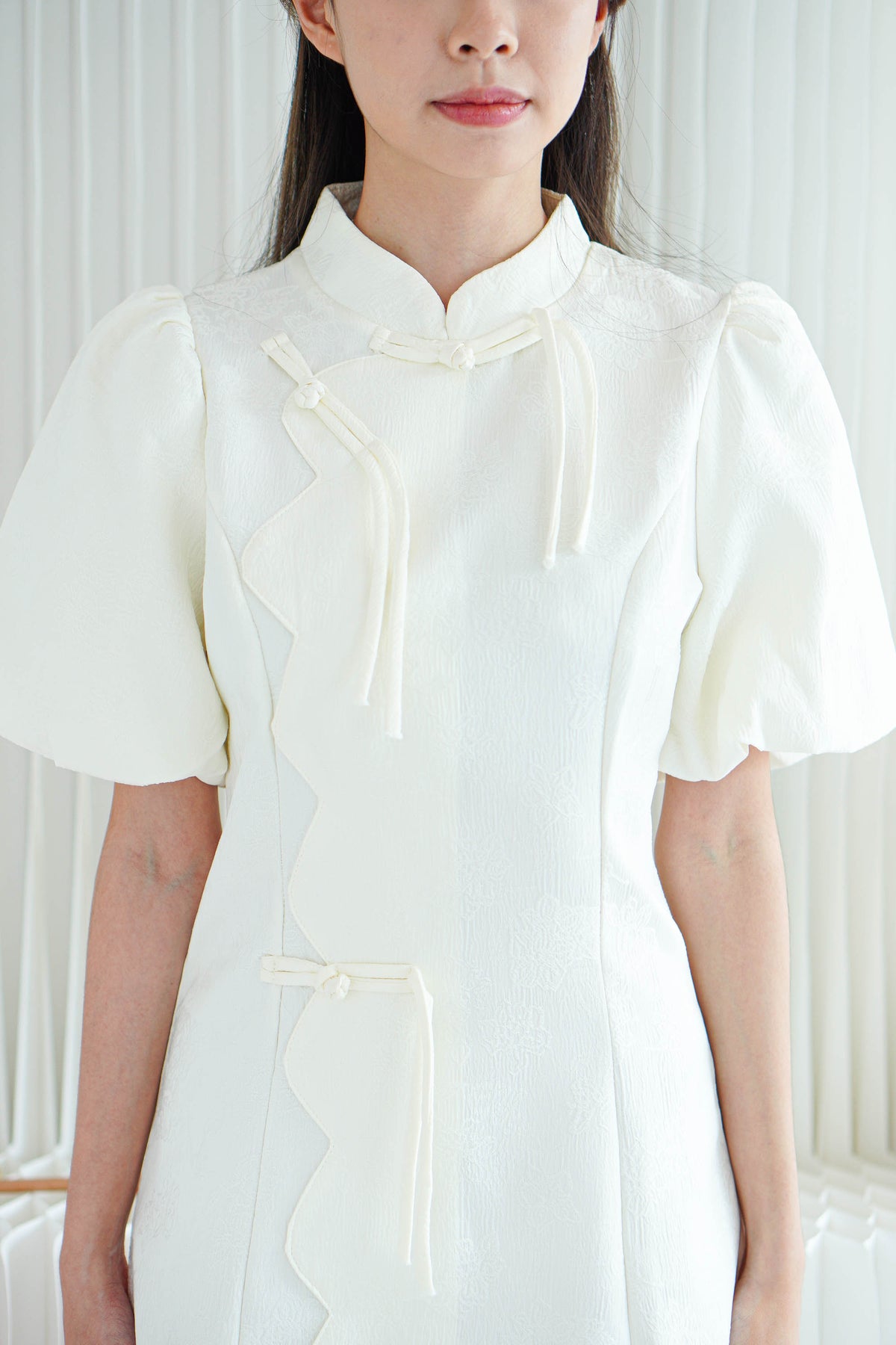 (Premium) Qing Yu Puffy Sleeves Short Cheongsam in Cream