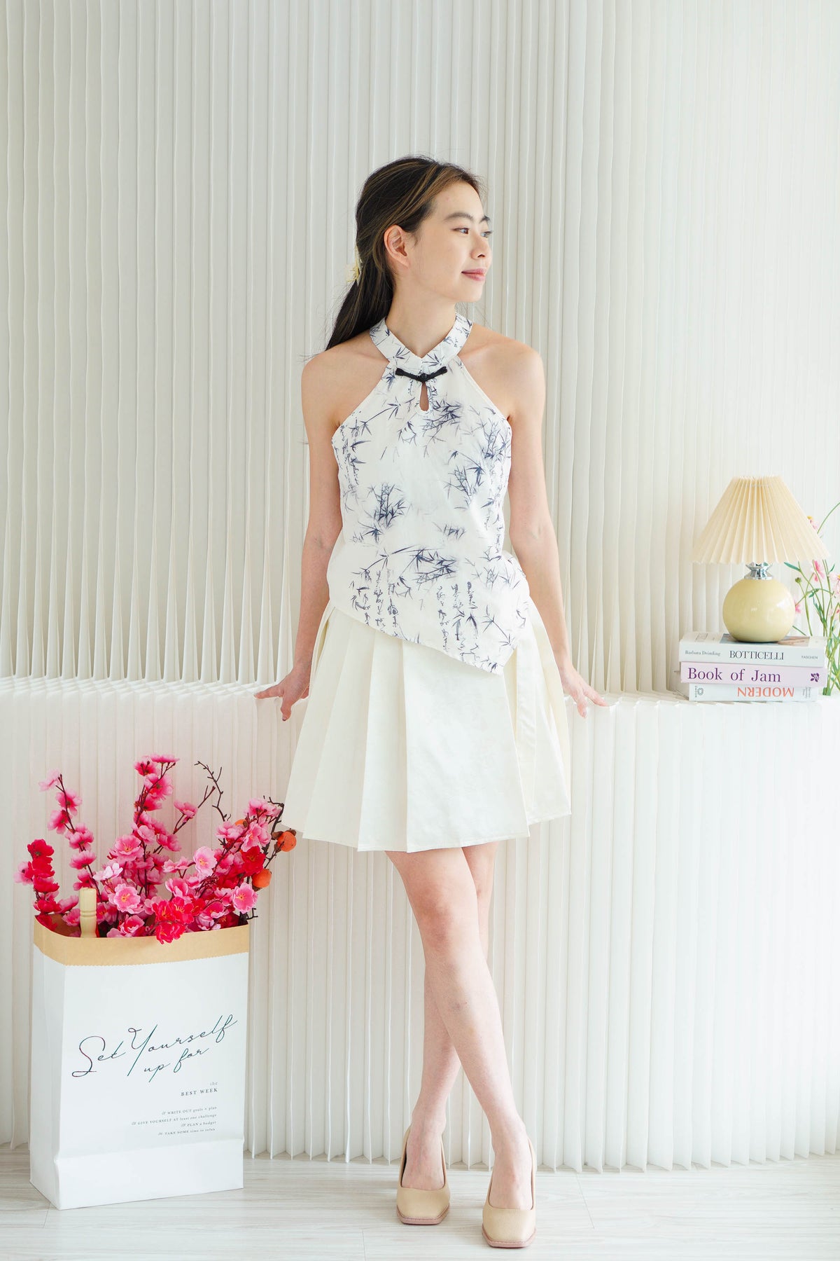 Ni Chen Pleated Short Cheongsam Skirt in Cream